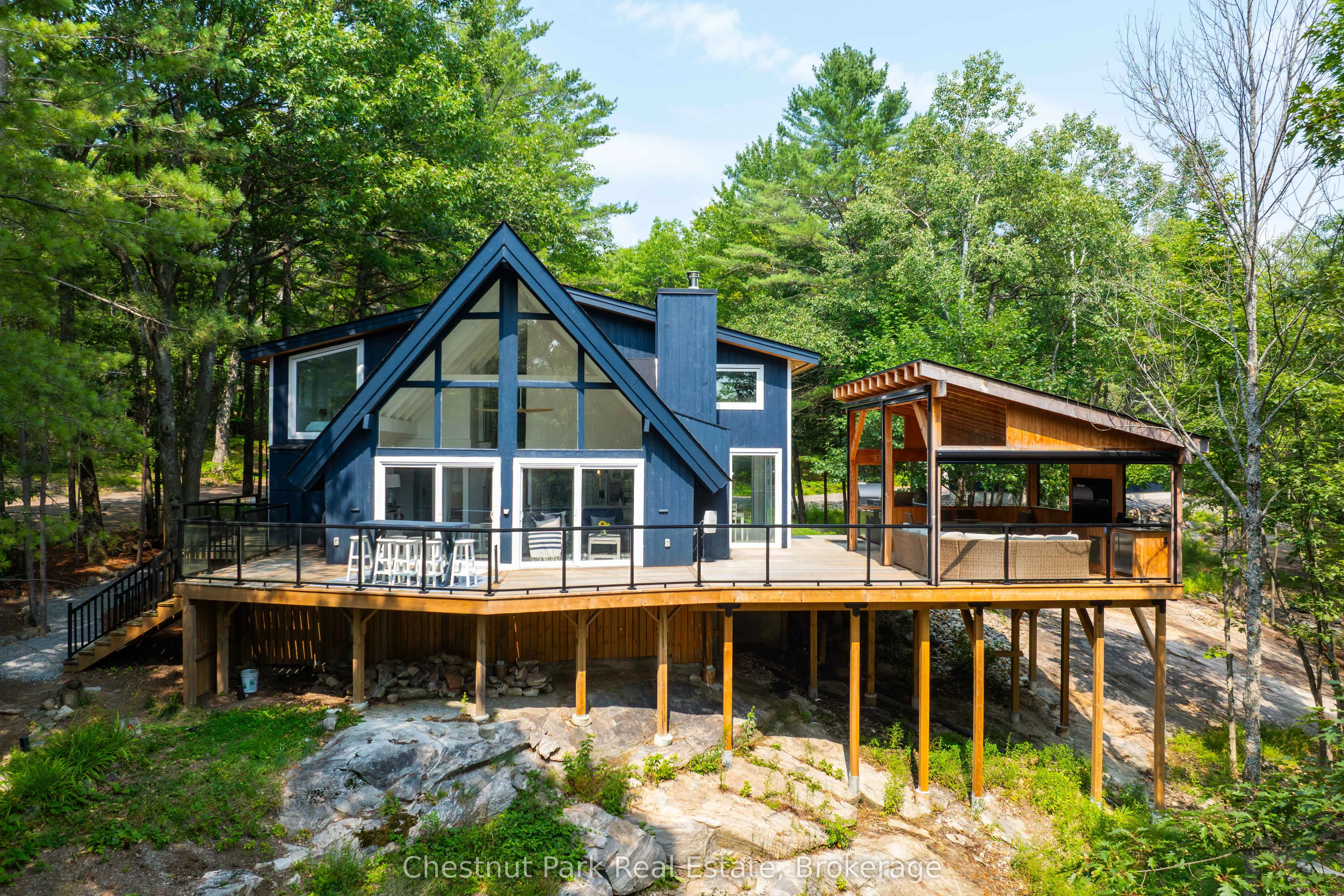 107 Steeles Road, Seguin, ON P0C 1J0