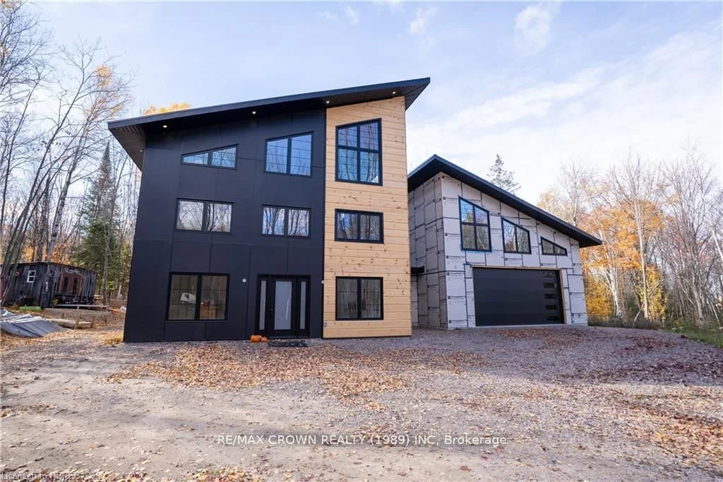 24 Sun Valley Way, Powassan, ON P0H 1Z0