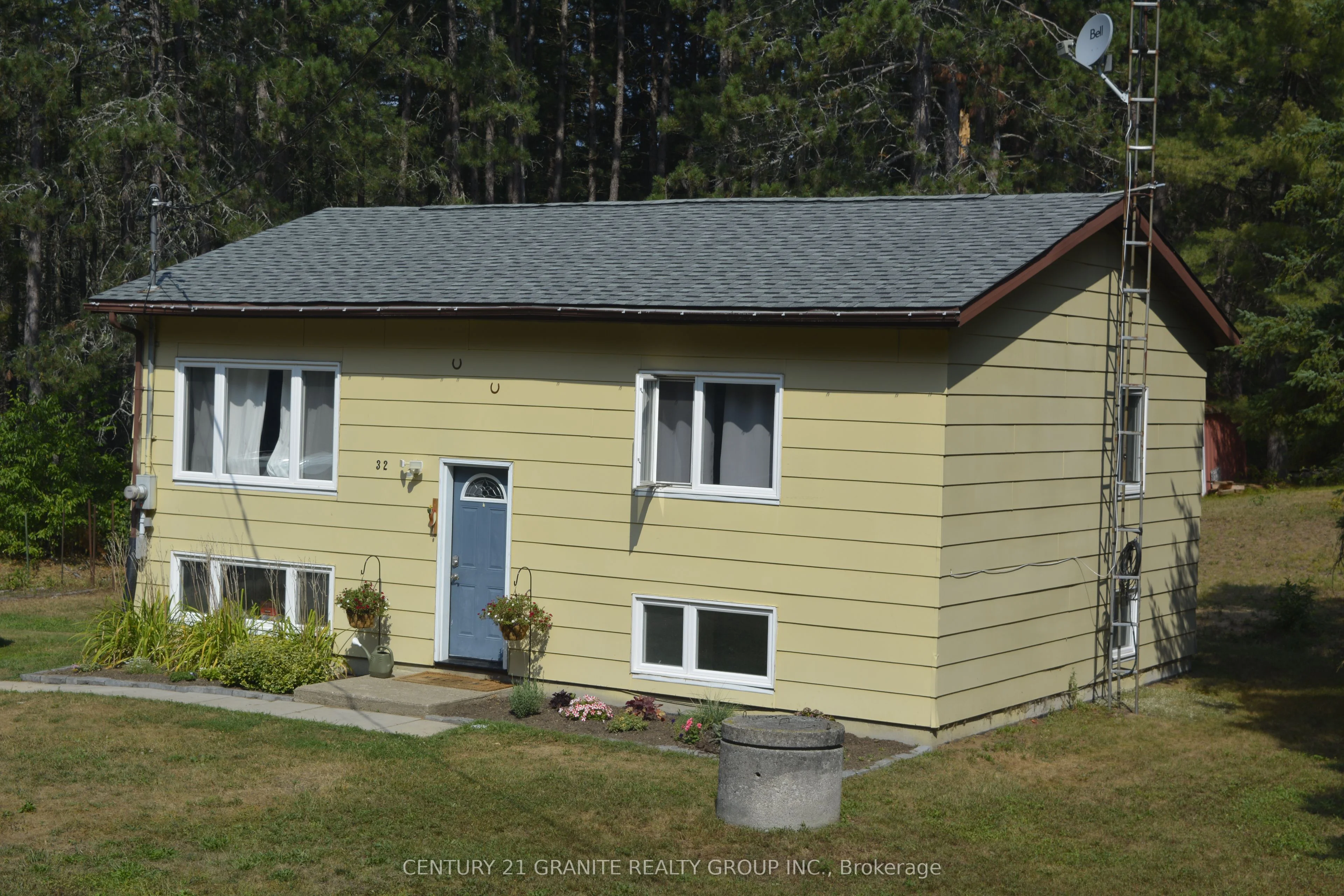 32 Williams Lake Road, Hastings Highlands, ON K0L 2S0