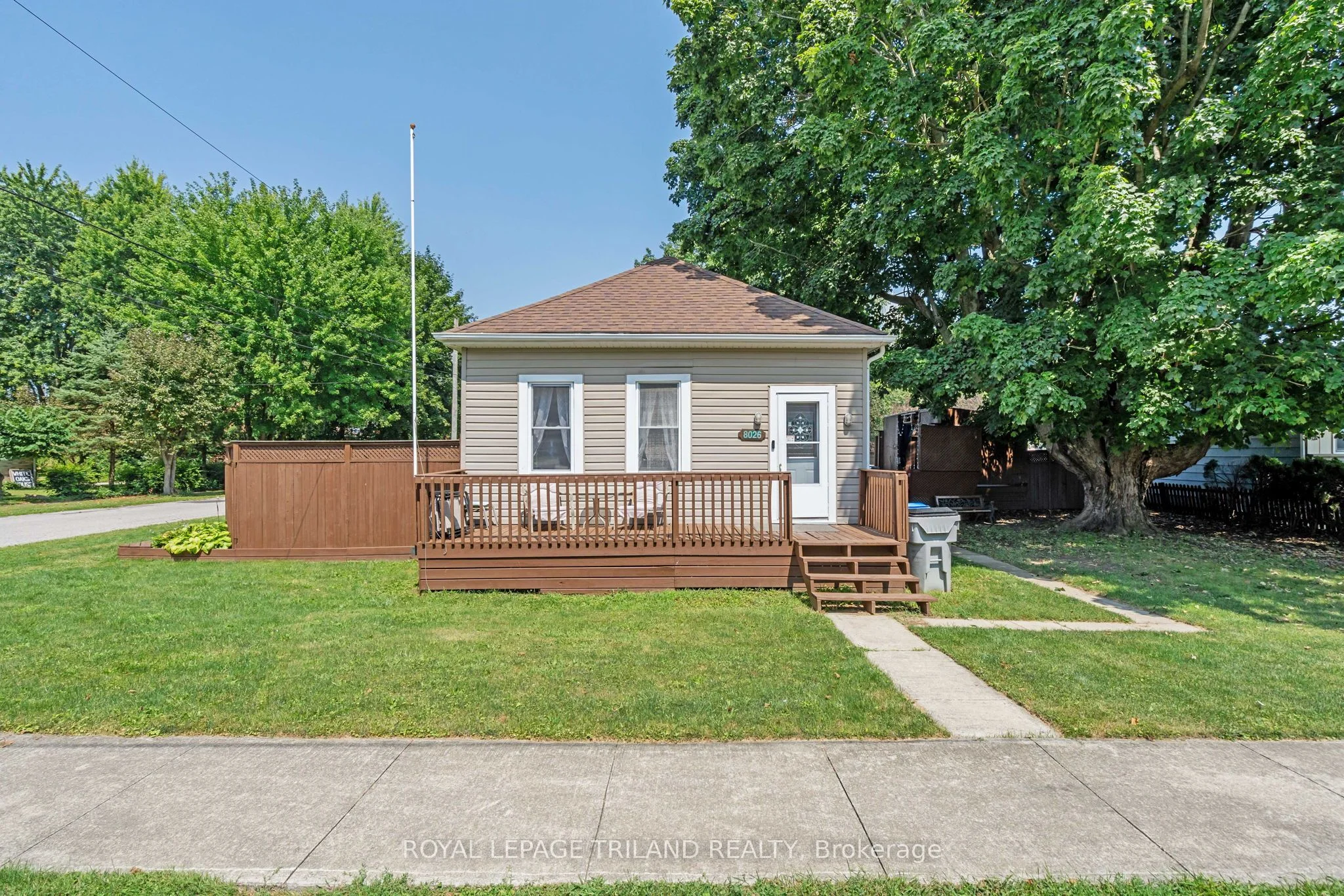 8026 Centre Street, Brooke-Alvinston, ON N0N 1A0