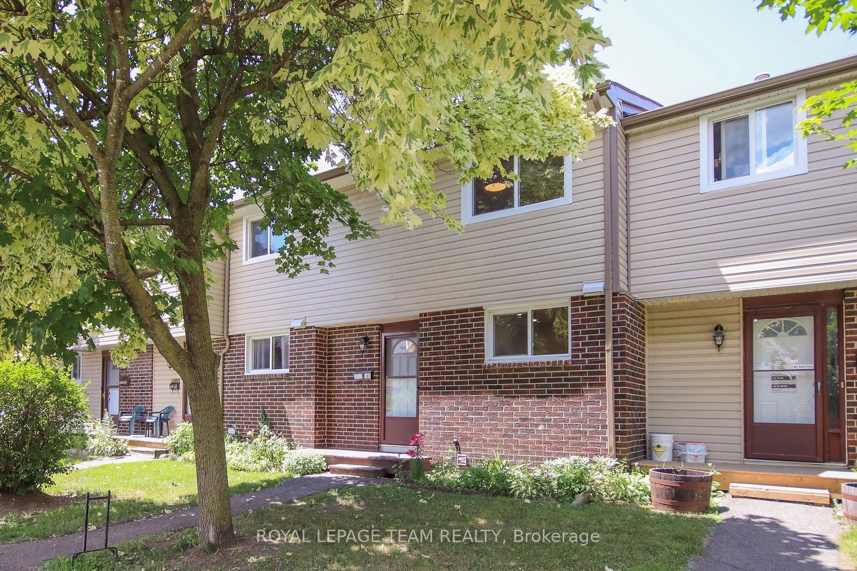 1427 Palmerston Drive 203, Cyrville - Carson Grove - Pineview, On K1j 8n9