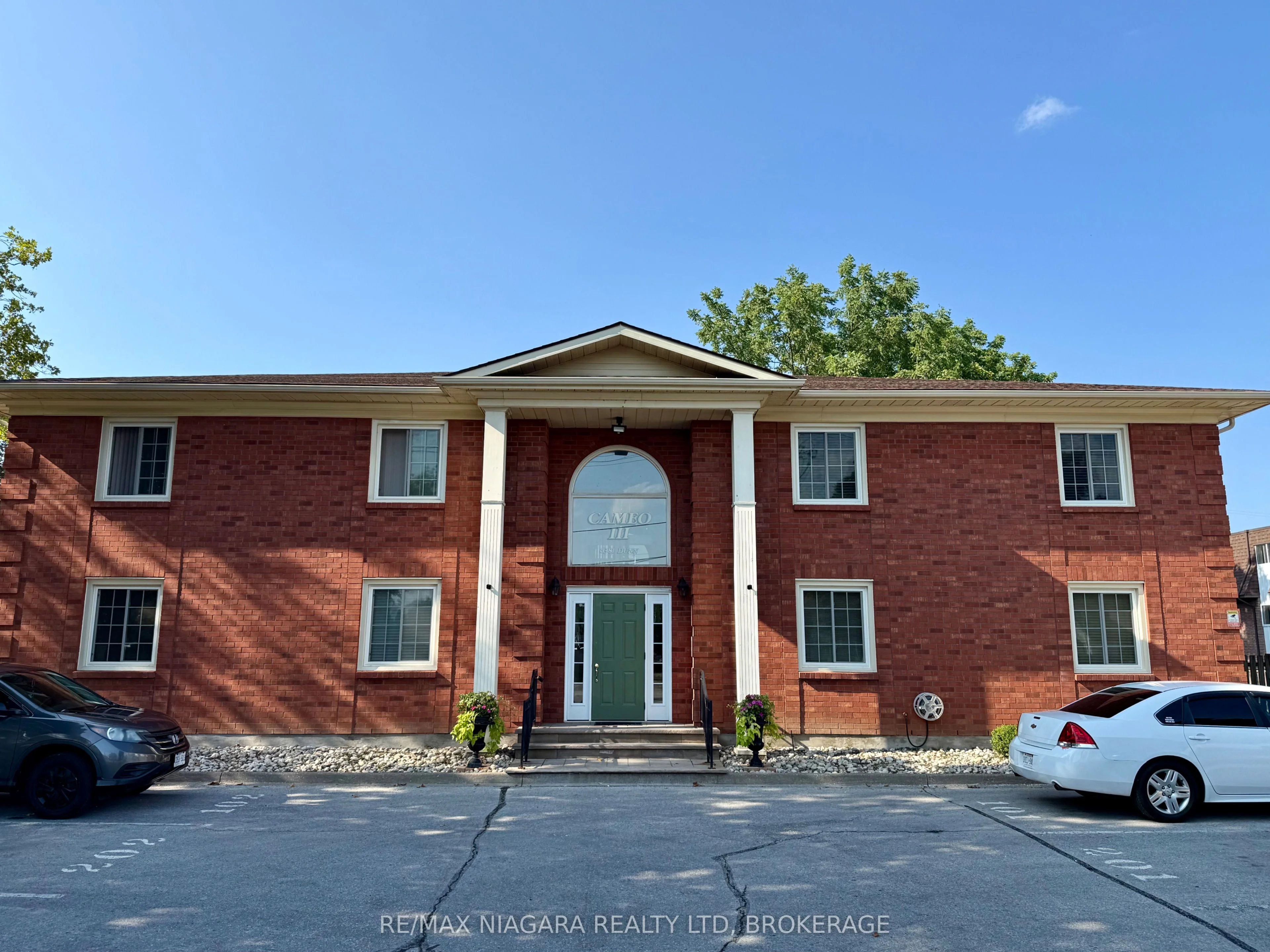 6381 DUNN Street 204, Niagara Falls, ON L2G 2P6