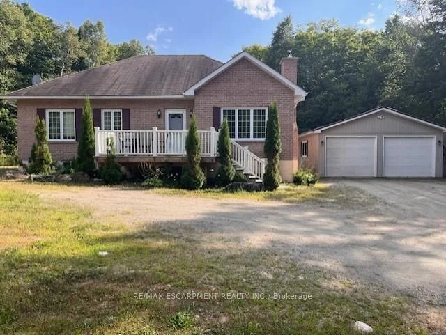 17182 Highway 118 , Highlands East, ON K0M 1S0