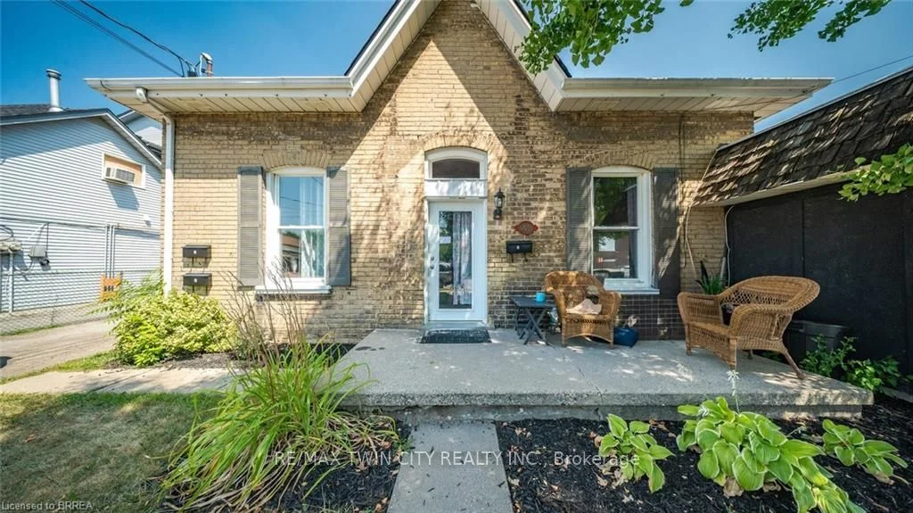 41 St George Street, Brantford, ON N3R 1V2