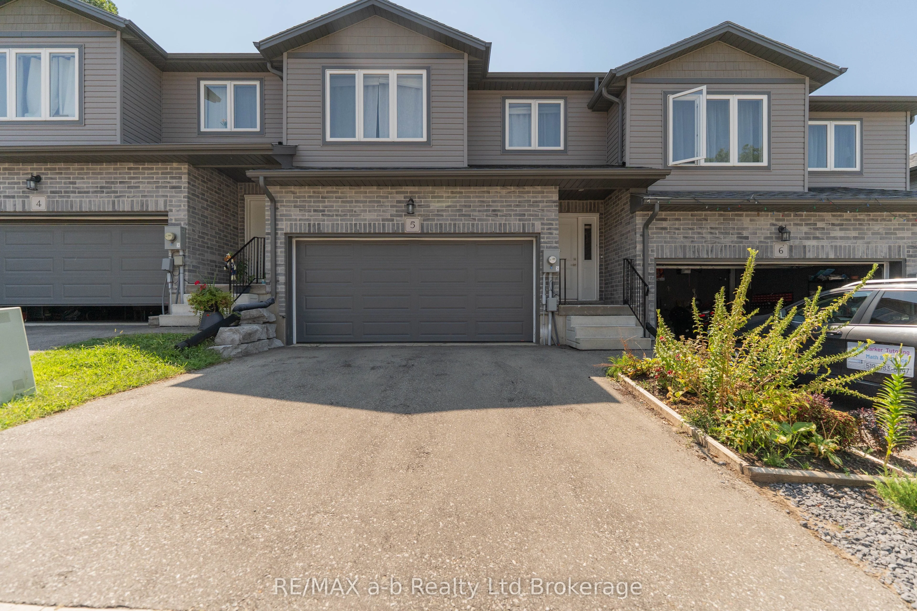 61 Vienna Road 5, Tillsonburg, ON N4G 3C4