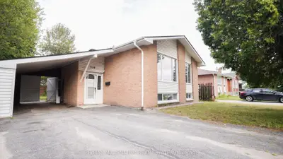 Detached in North Bay
