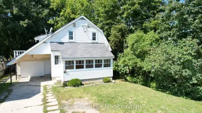 Detached in Brockton
