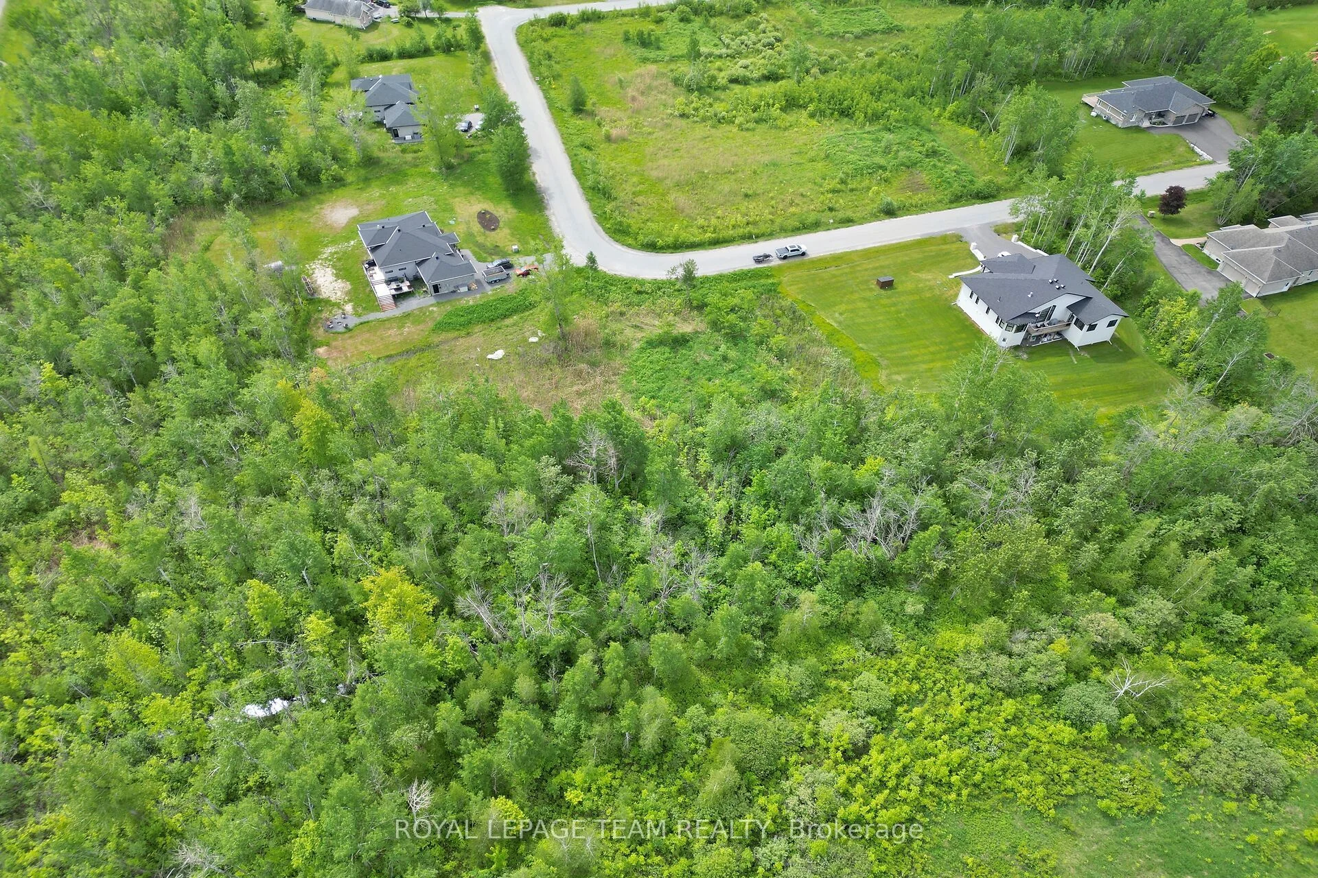 17 RIDEAU CROSSING Crescent, North Grenville, ON K0G 1J0