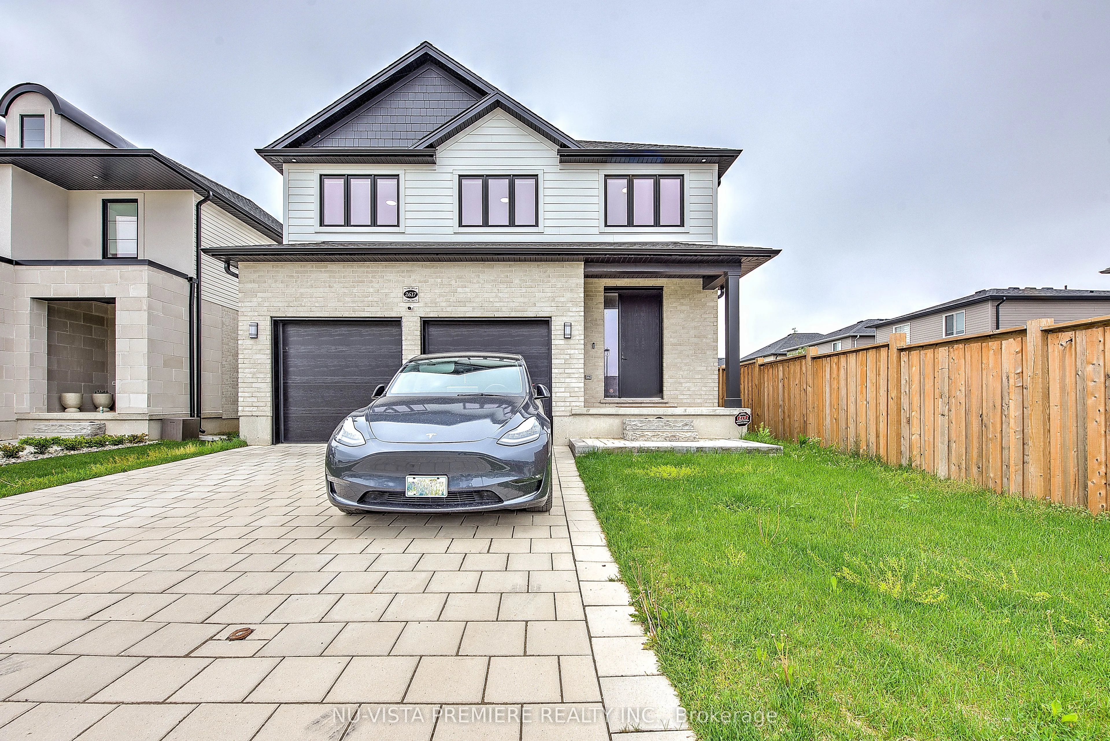 2617 Buroak Drive, London North, ON N6G 3W1