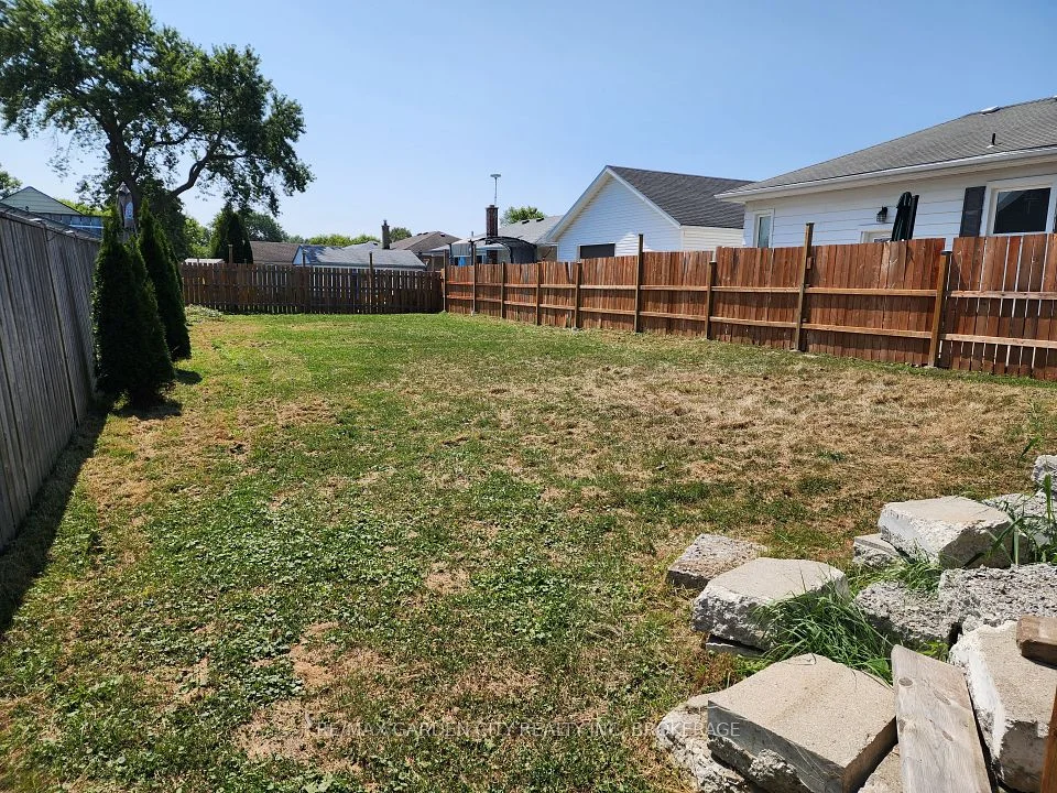 79 Martin Street, Welland, On L3c 2w4