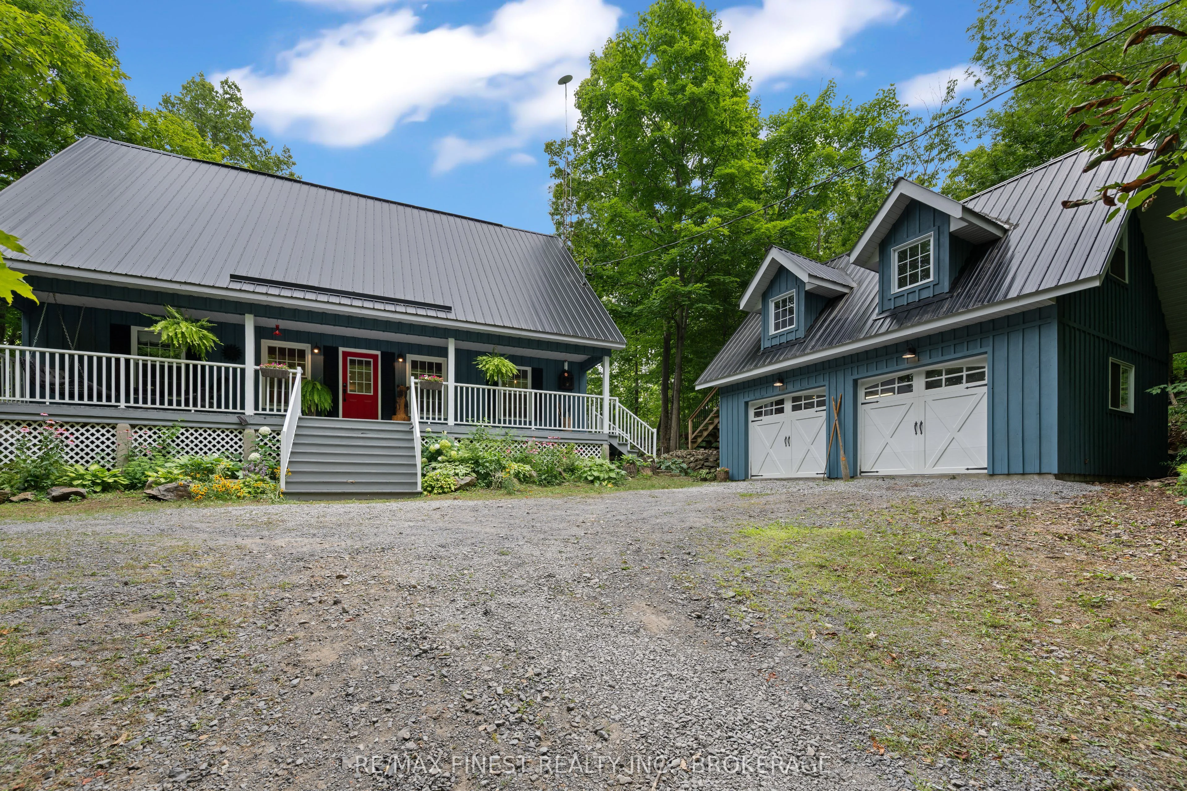 Detached in Frontenac