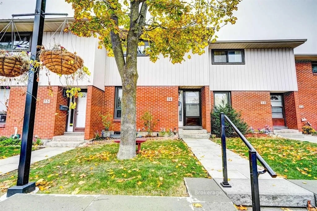 49 Rhonda Road 74, Guelph, ON N1H 7A4
