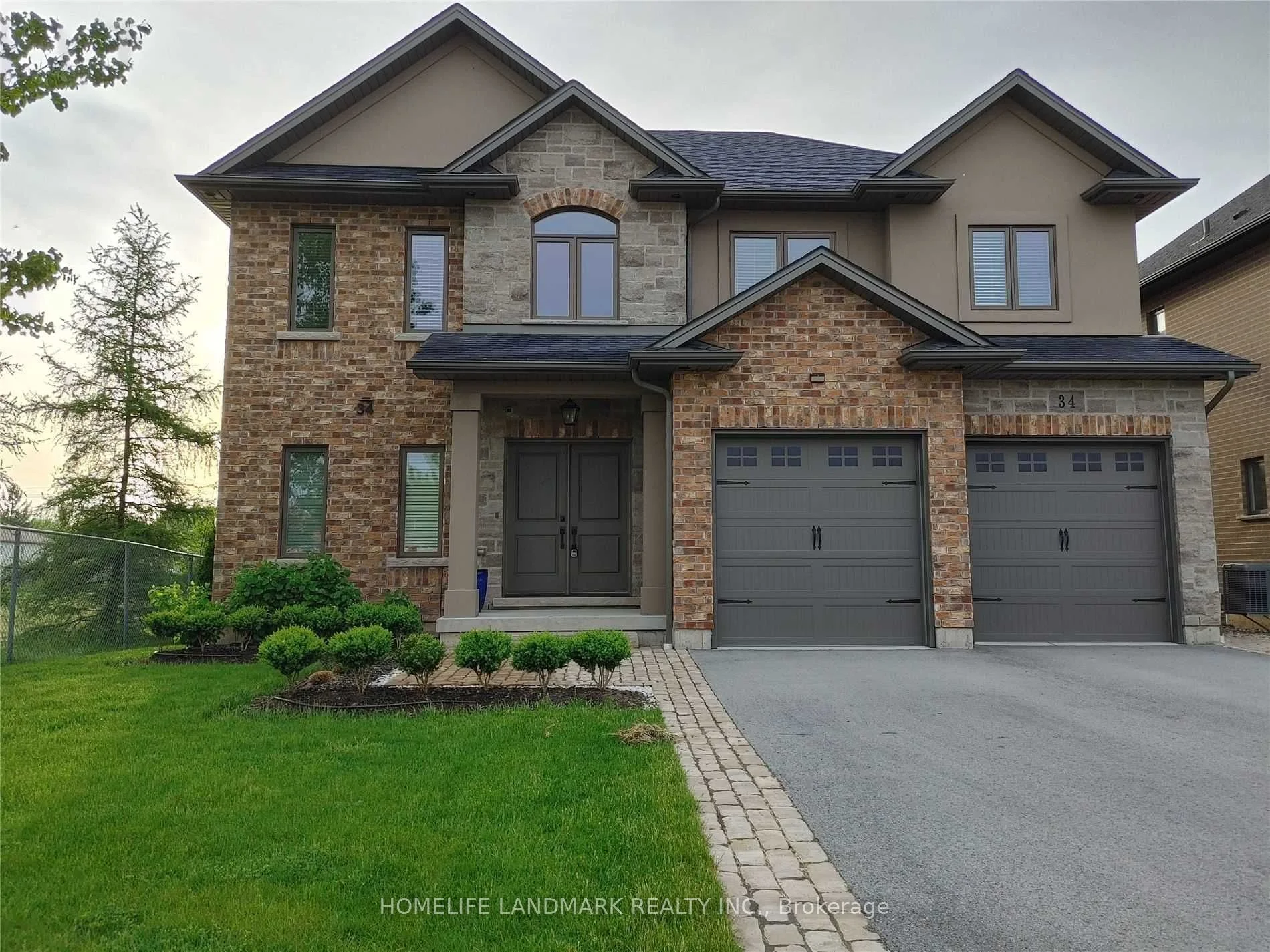 34 Forest Ridge Court, Welland, On L3c 0c2