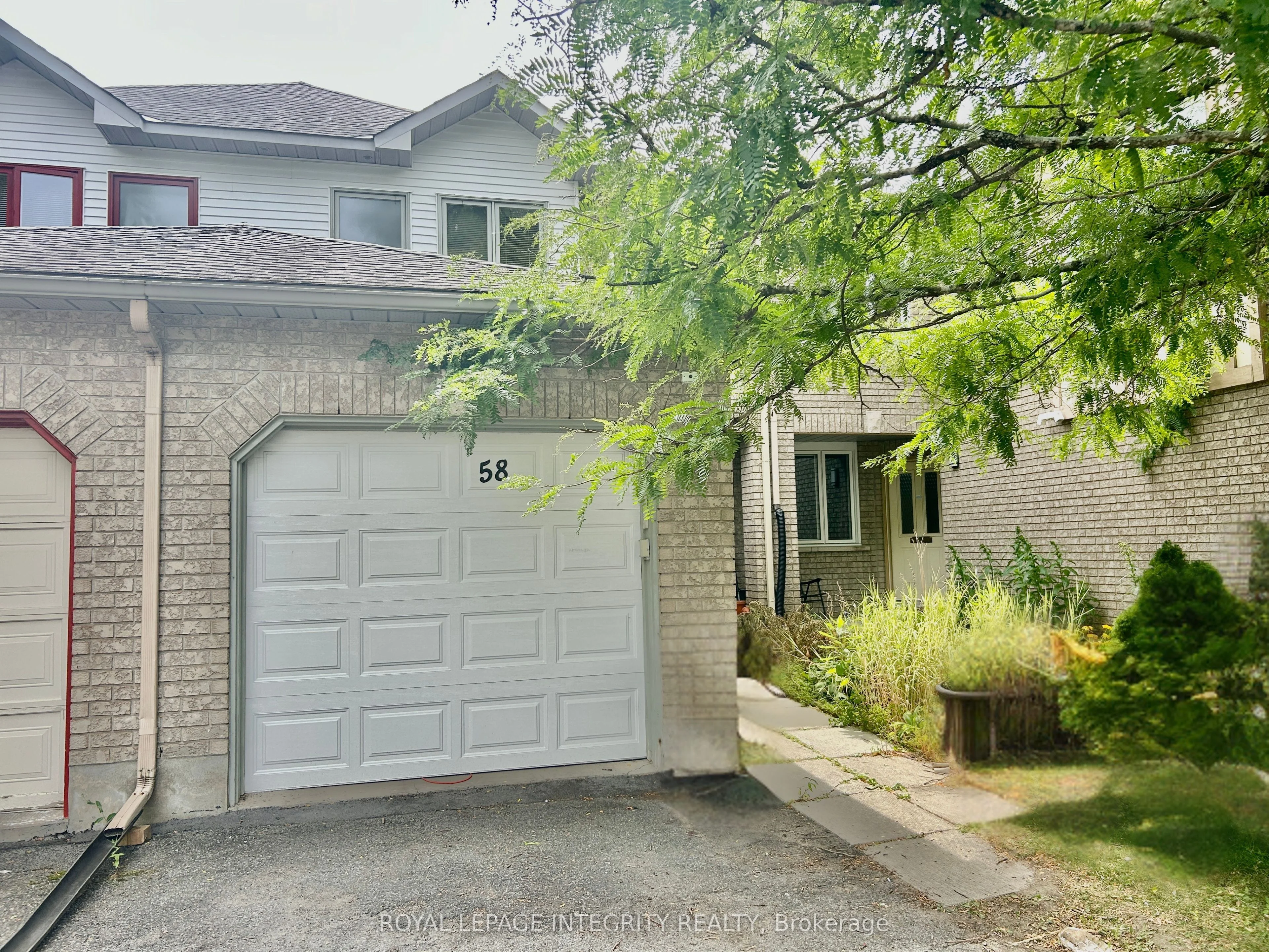 58 Westpointe Crescent, South of Baseline to Knoxdale, ON K2G 5Y9