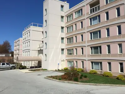 Condo Apartment in Owen Sound