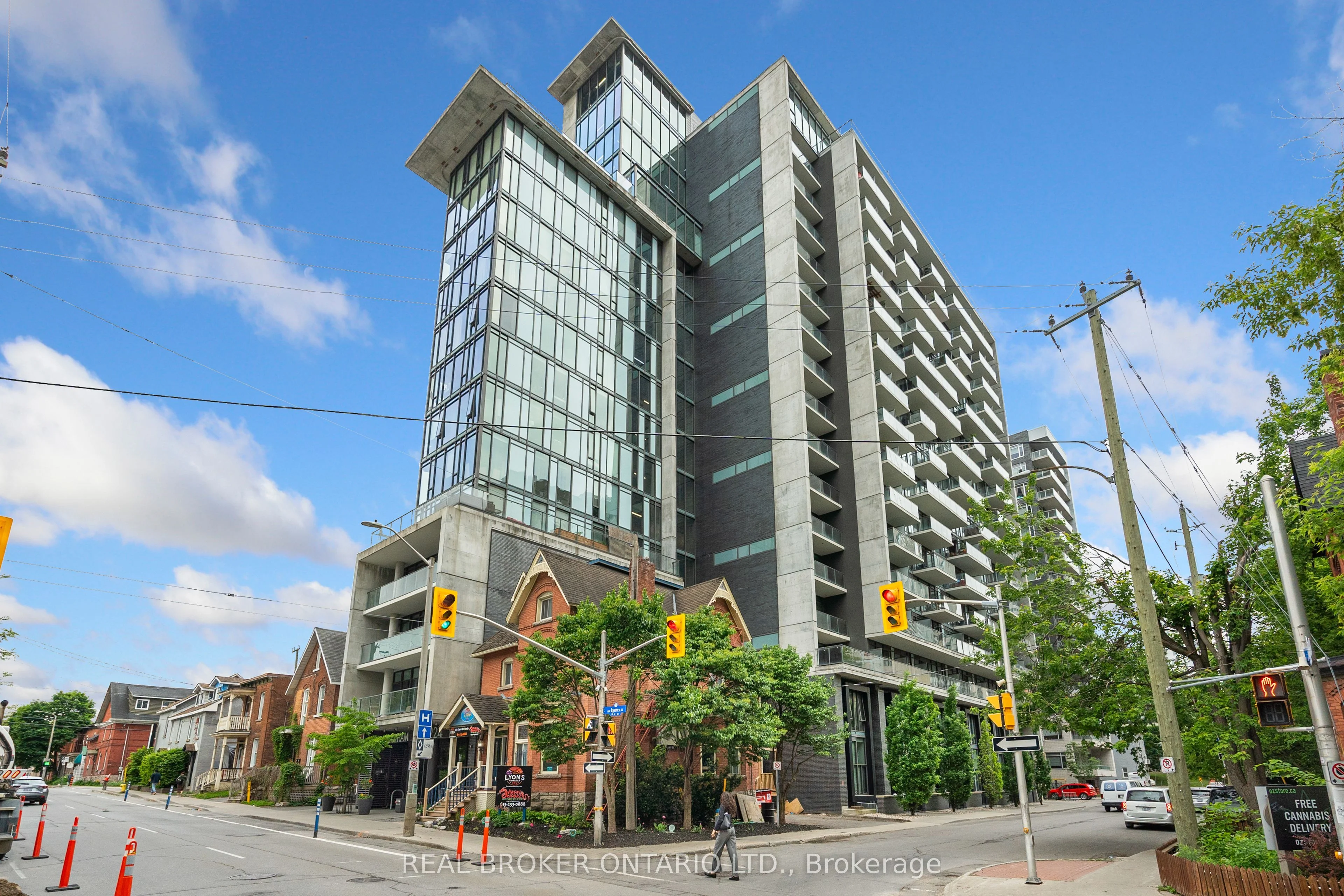 Condo Apartment in Ottawa Centre