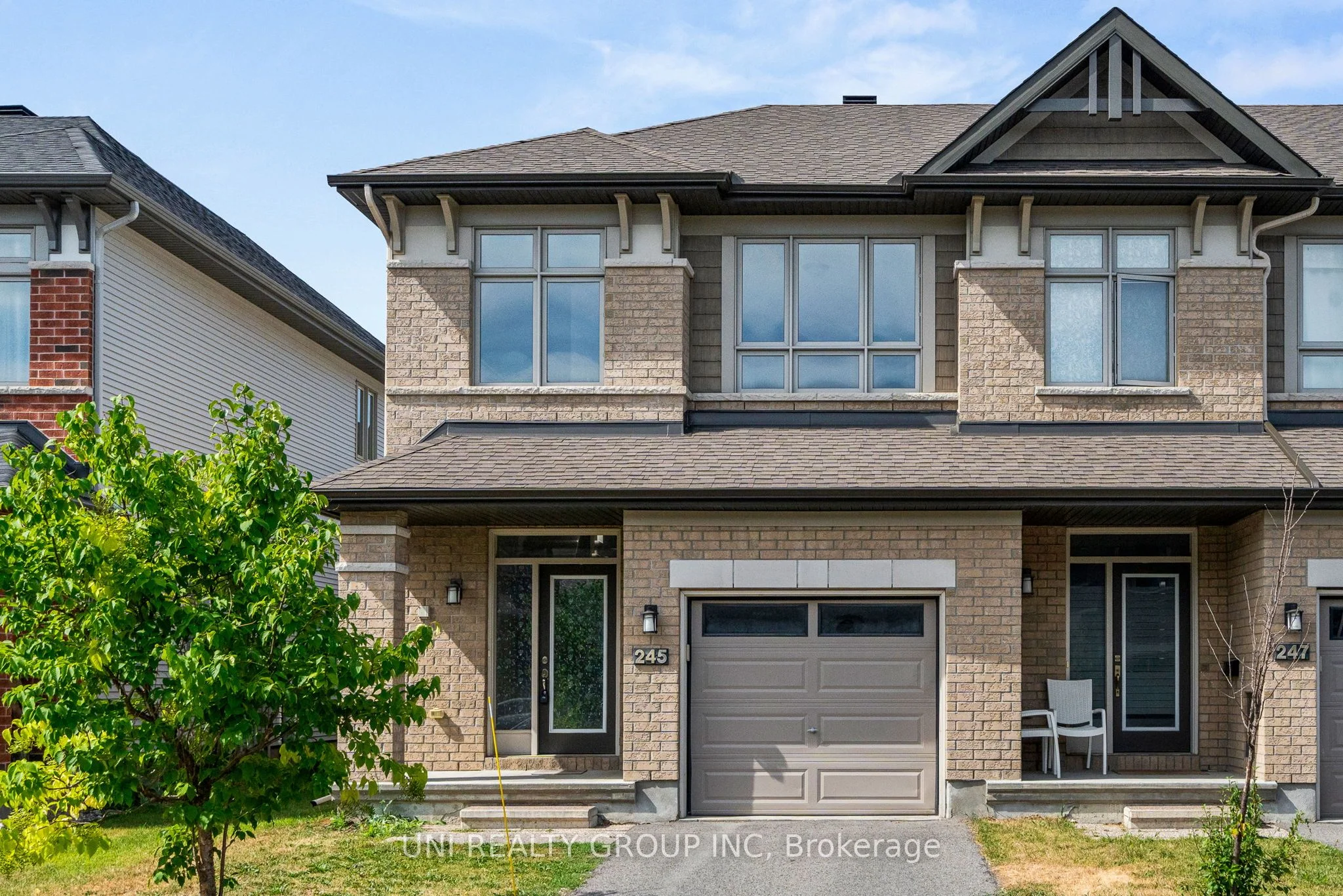 245 Dolce Crescent, Blossom Park - Airport and Area, ON K1X 0B3