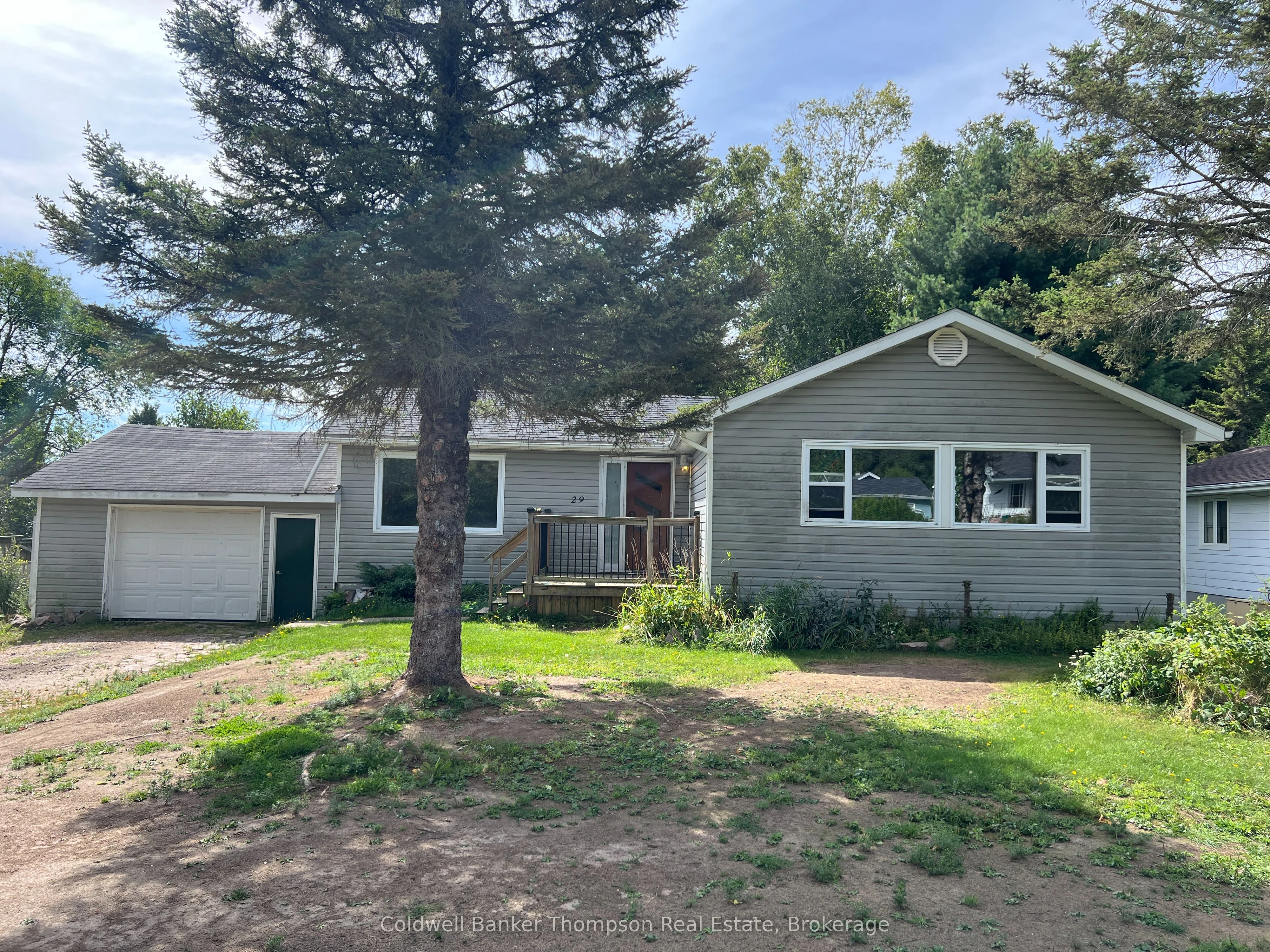 29 Queen Street, Sundridge, ON P0A 1Z0
