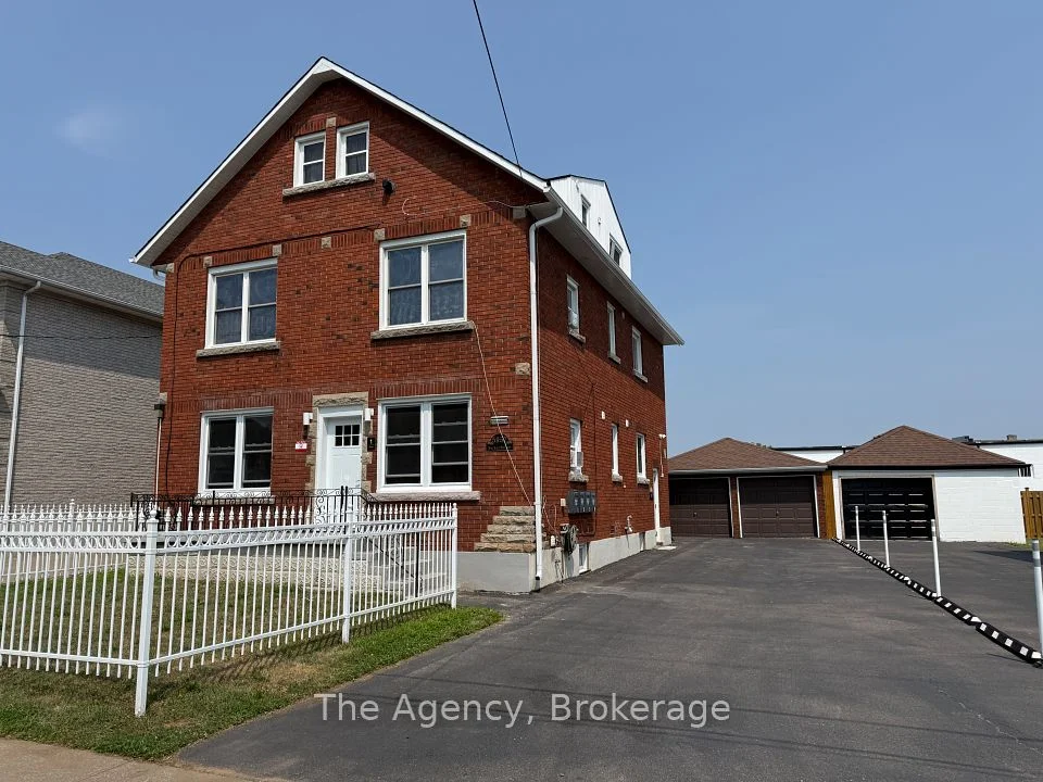 5957 Barker Street, Niagara Falls, ON L2G 1Y5