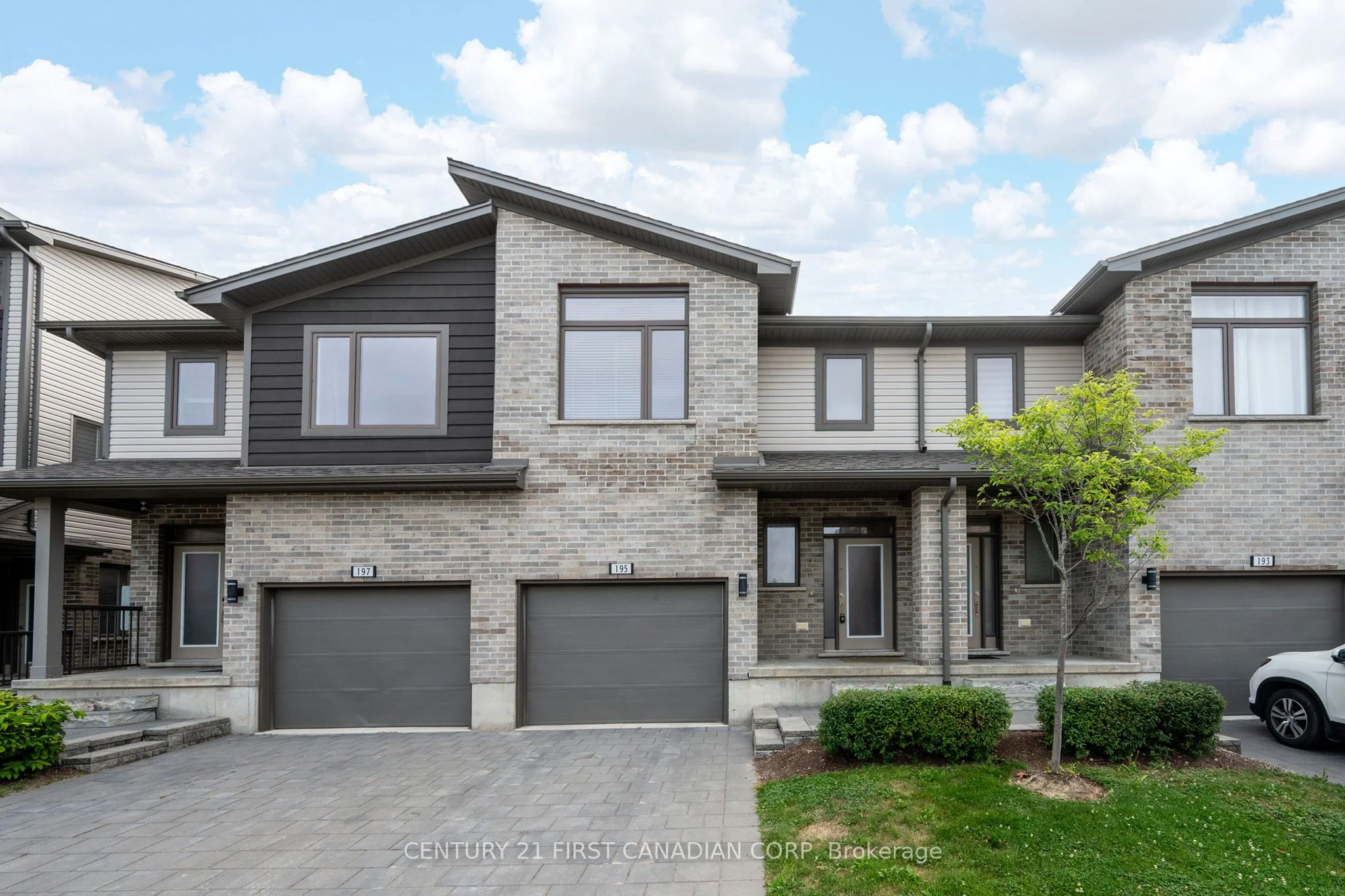 1960 Dalmagarry Road 195, London North, On N6g 0t8
