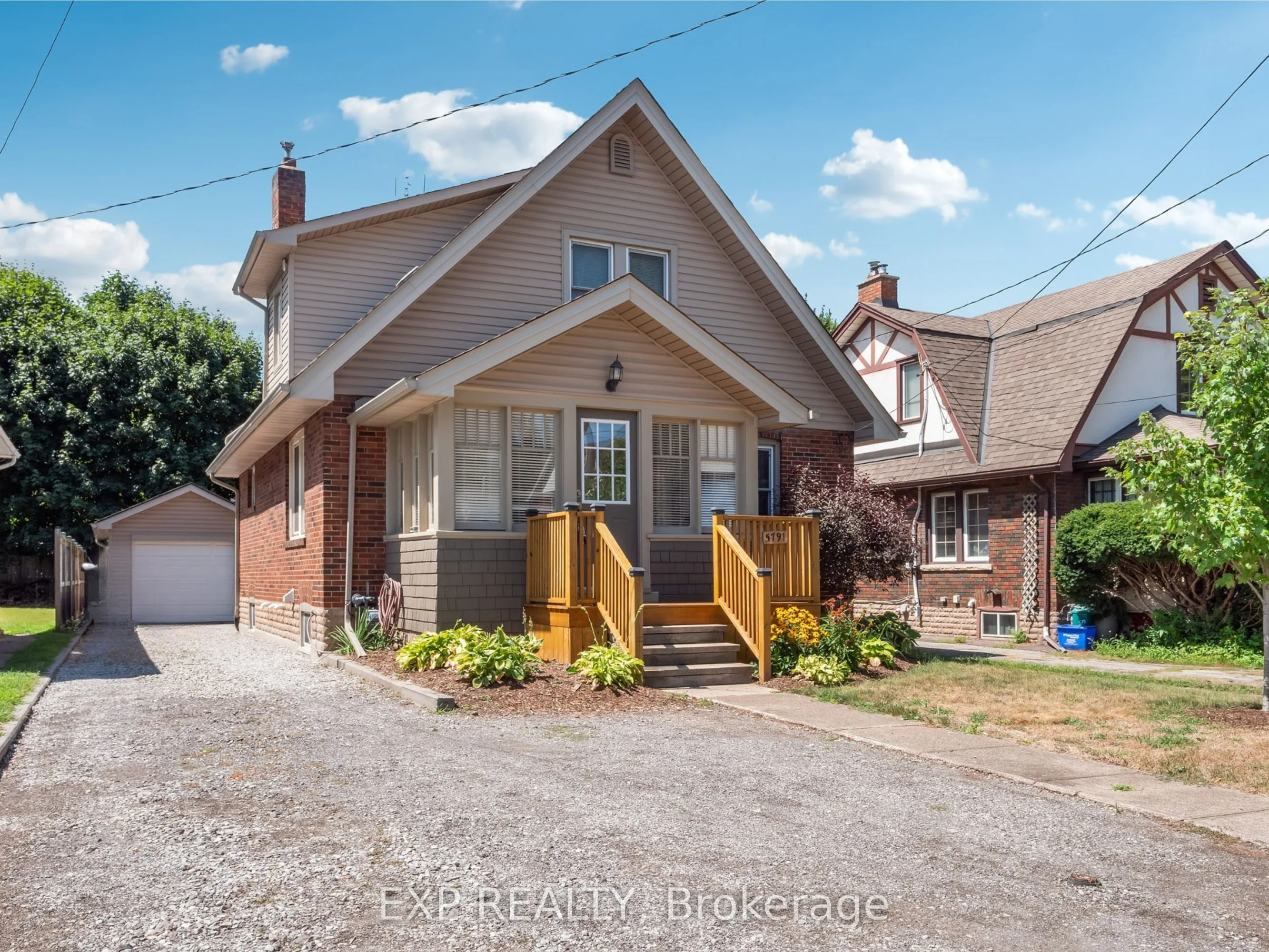 5791 Dorchester Road, Niagara Falls, ON L2G 5S6