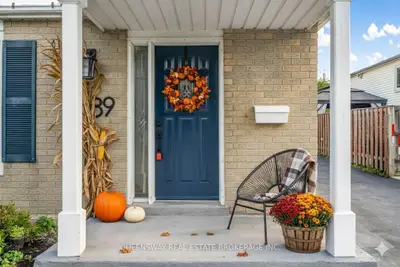 Detached in Hamilton