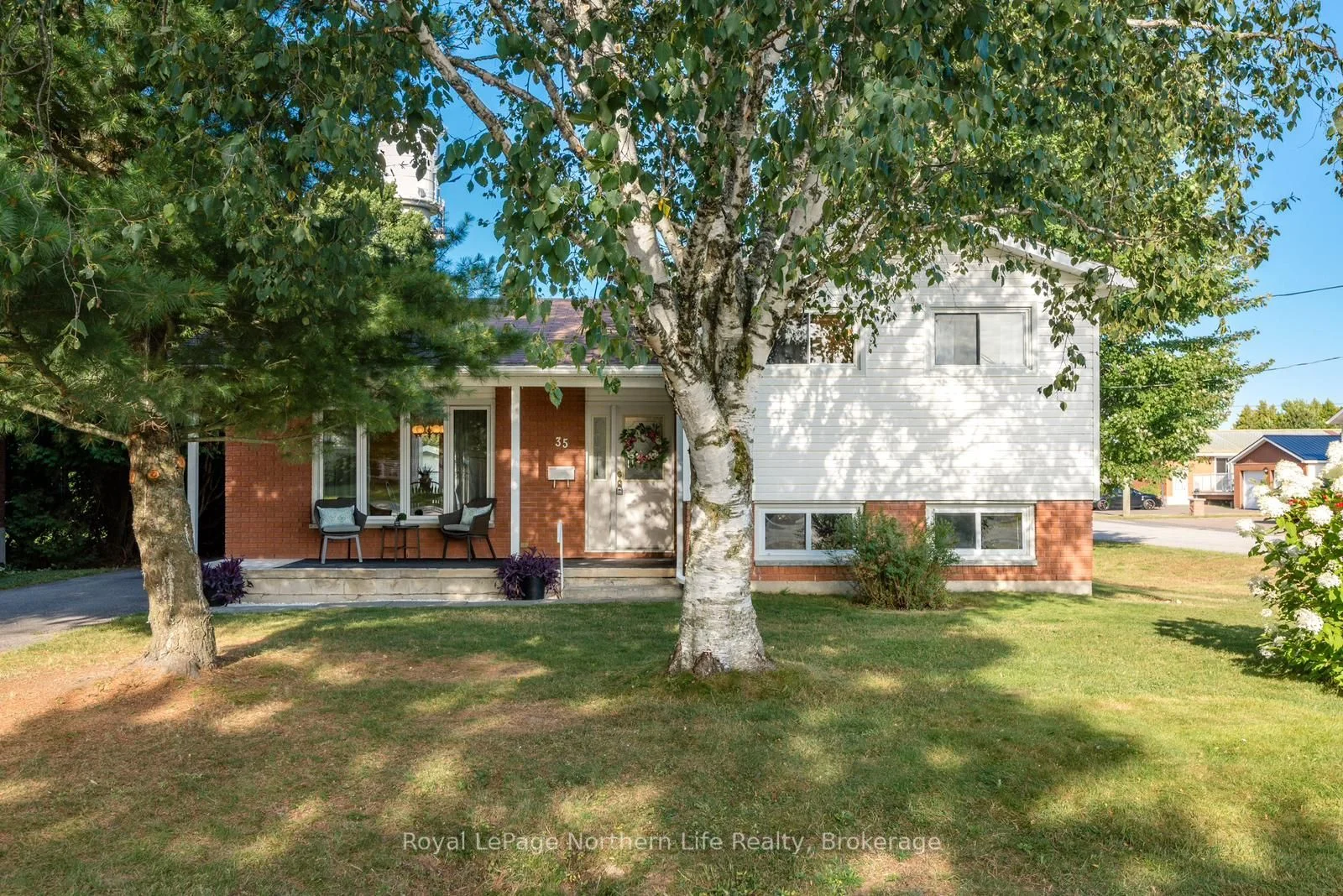 35 Arthur Street, West Nipissing, ON P2B 1C9