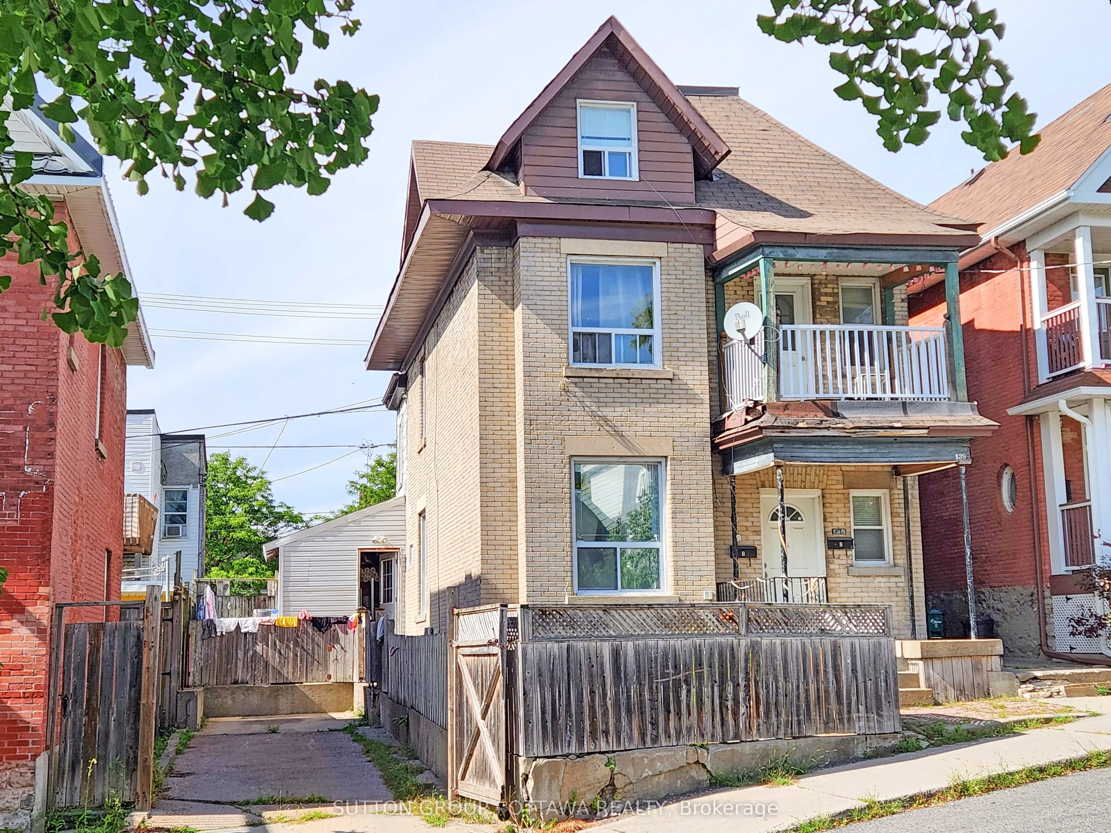 139 Eccles Street, West Centre Town, ON K1R 6S7