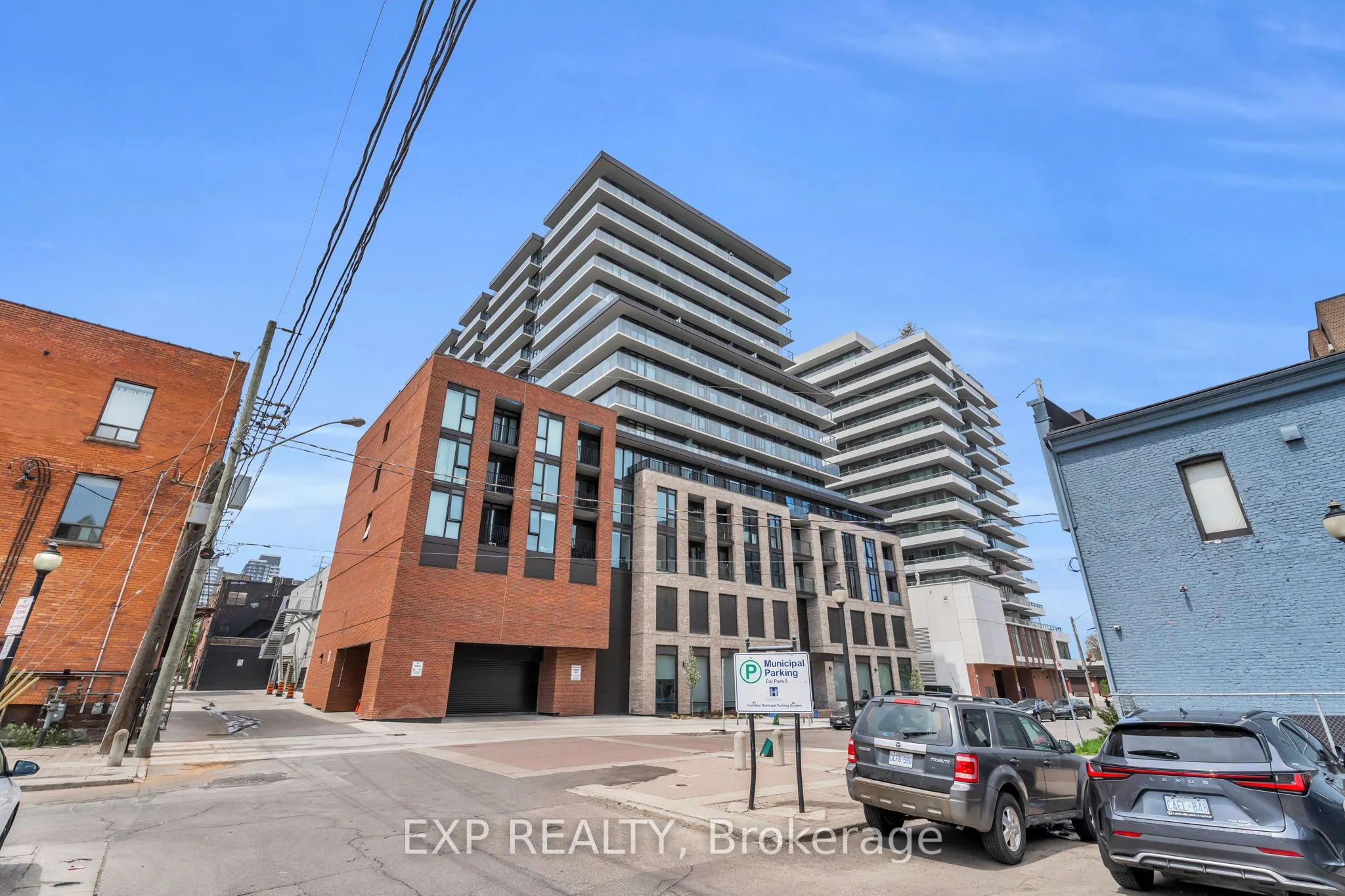 Condo Apartment in Hamilton