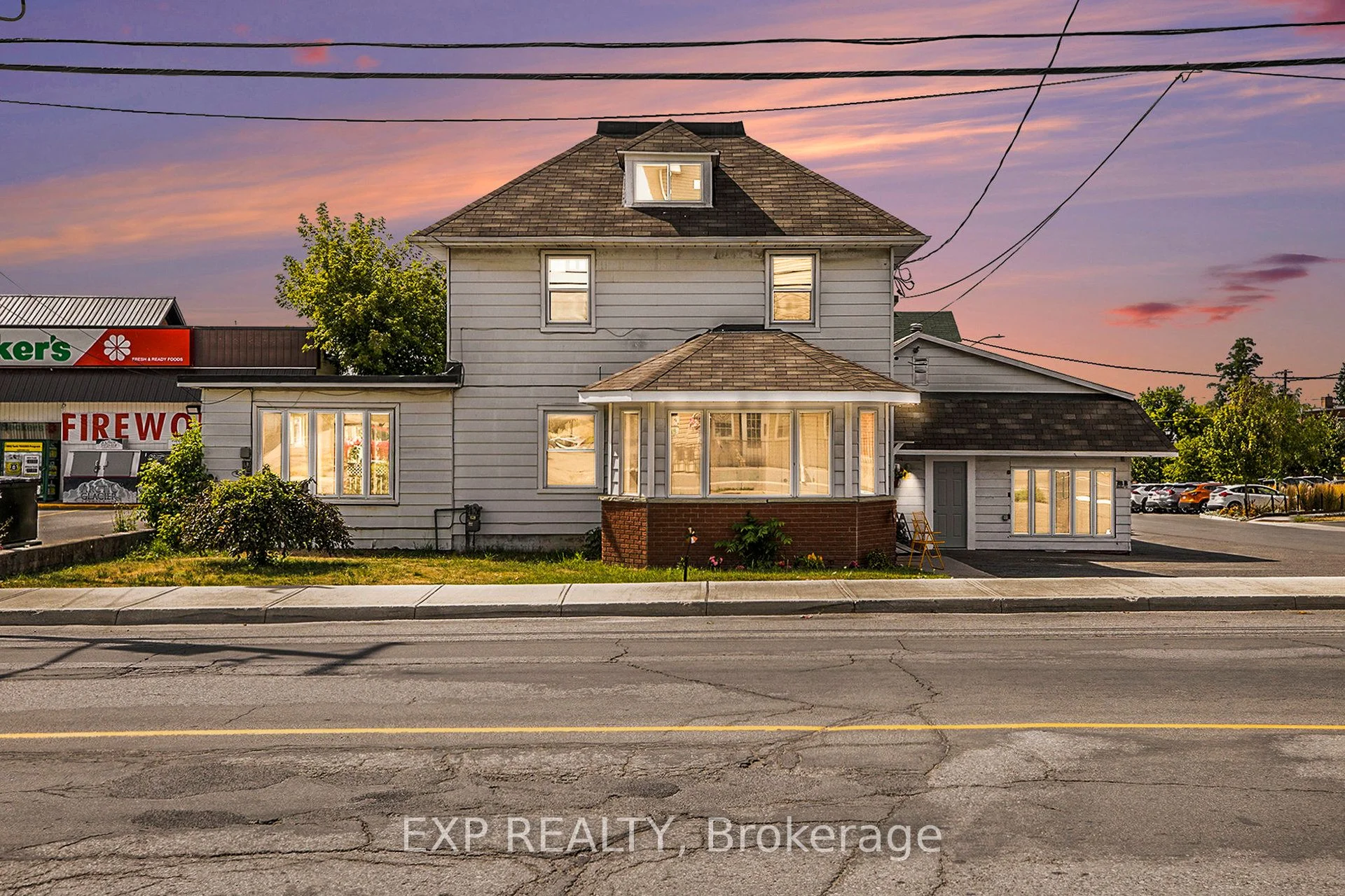 Detached in Mississippi Mills