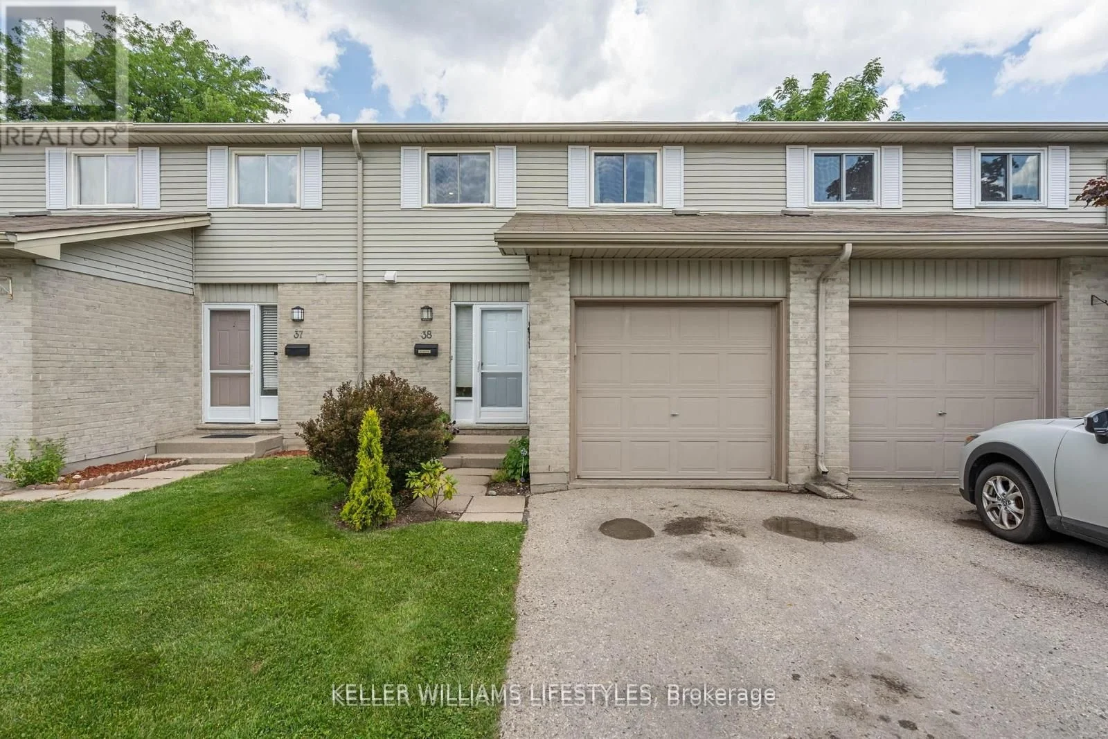 30 Clarendon Crescent 38, London South, ON N6C 5Y2