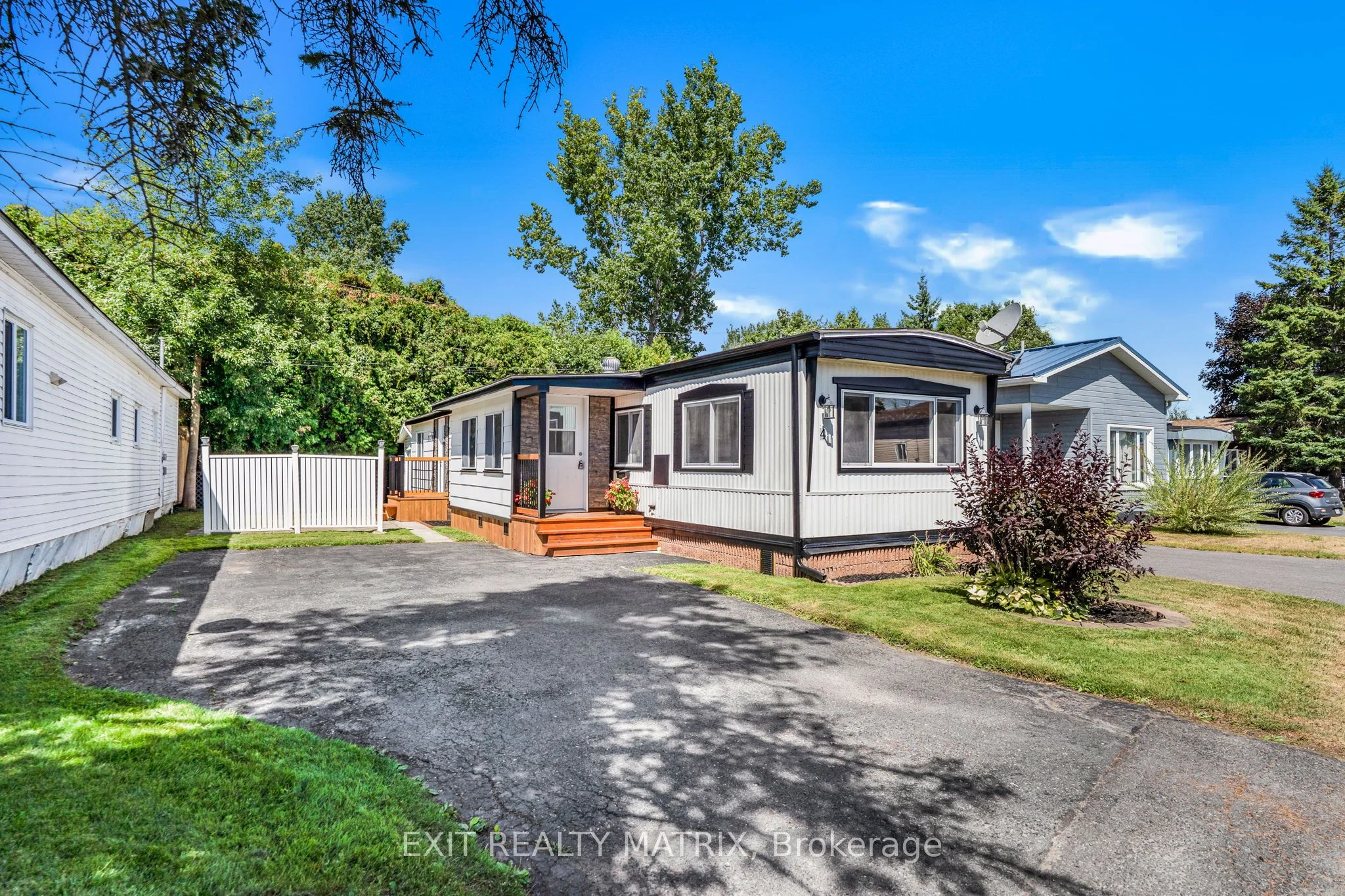 307 Front Road E 4, Hawkesbury, ON K6A 2T1