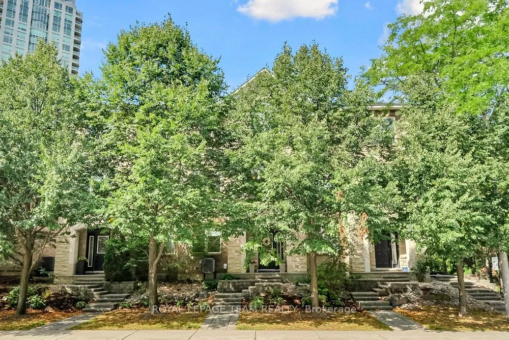 130 Lanark Avenue 6, Westboro - Hampton Park, ON K1Z 1E6