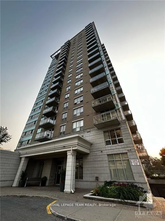 70 LANDRY Street 2005, Vanier and Kingsview Park, ON K1L 0A8