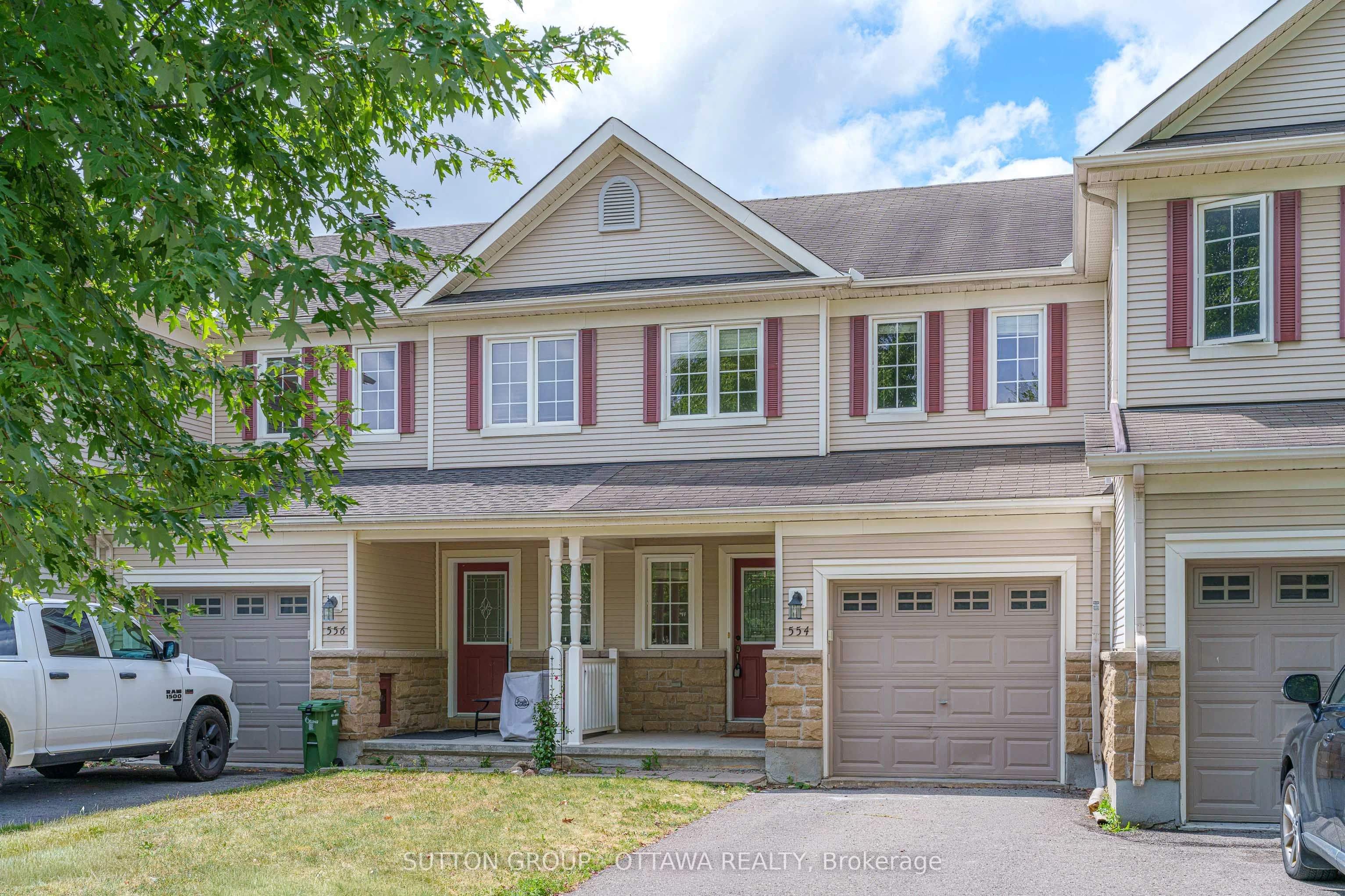 Att/Row/Townhouse in Barrhaven