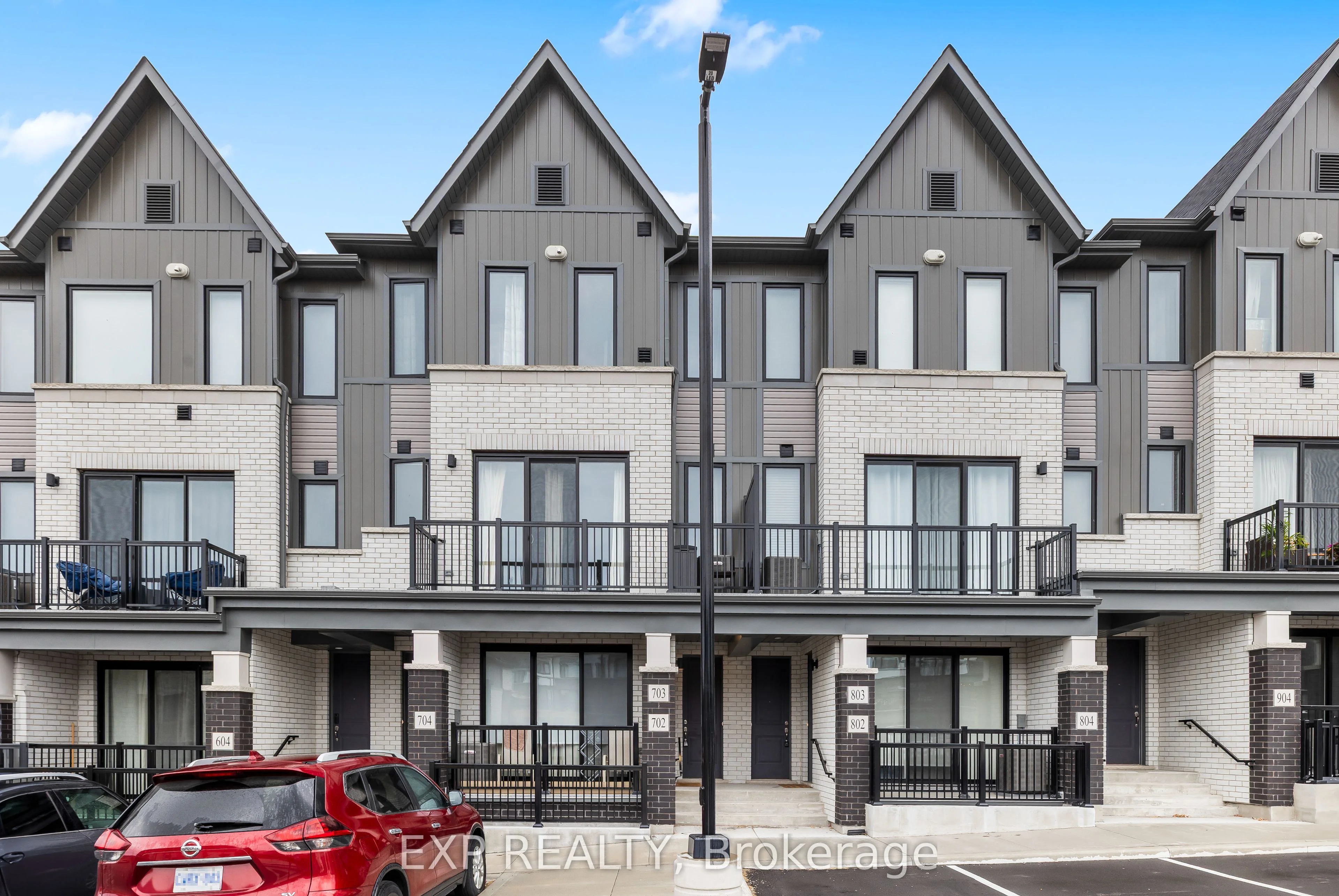 160 Densmore Road 703, Cobourg, ON K9A 0X8