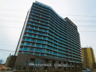 Condo Apartment in Hamilton