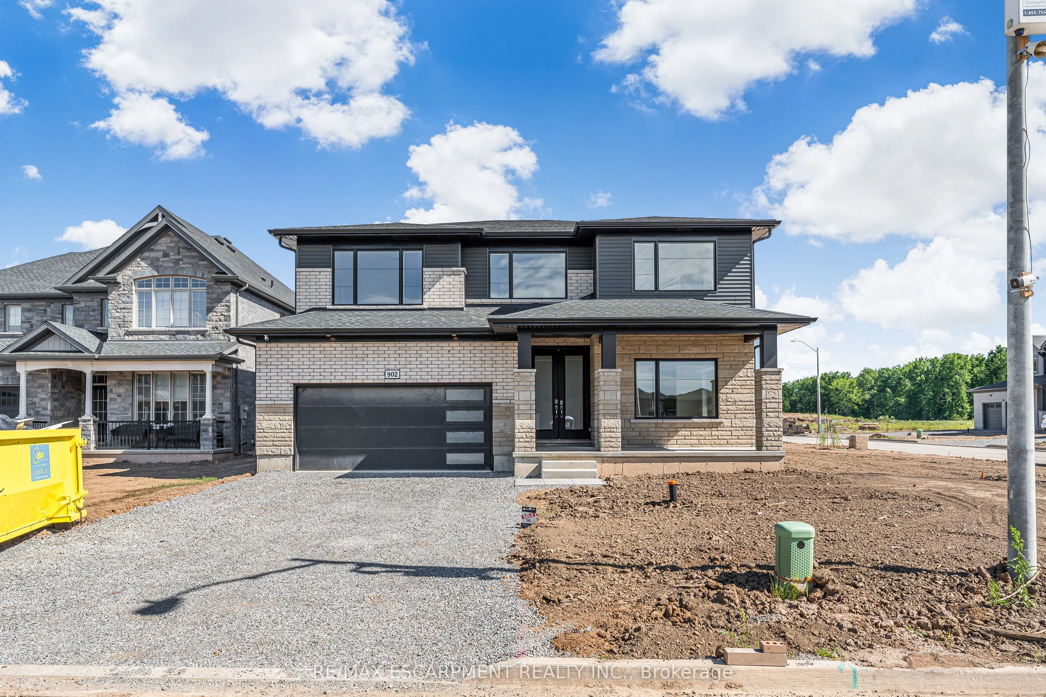 902 RUTHERFORD Street, Fort Erie, ON L2A 0H3