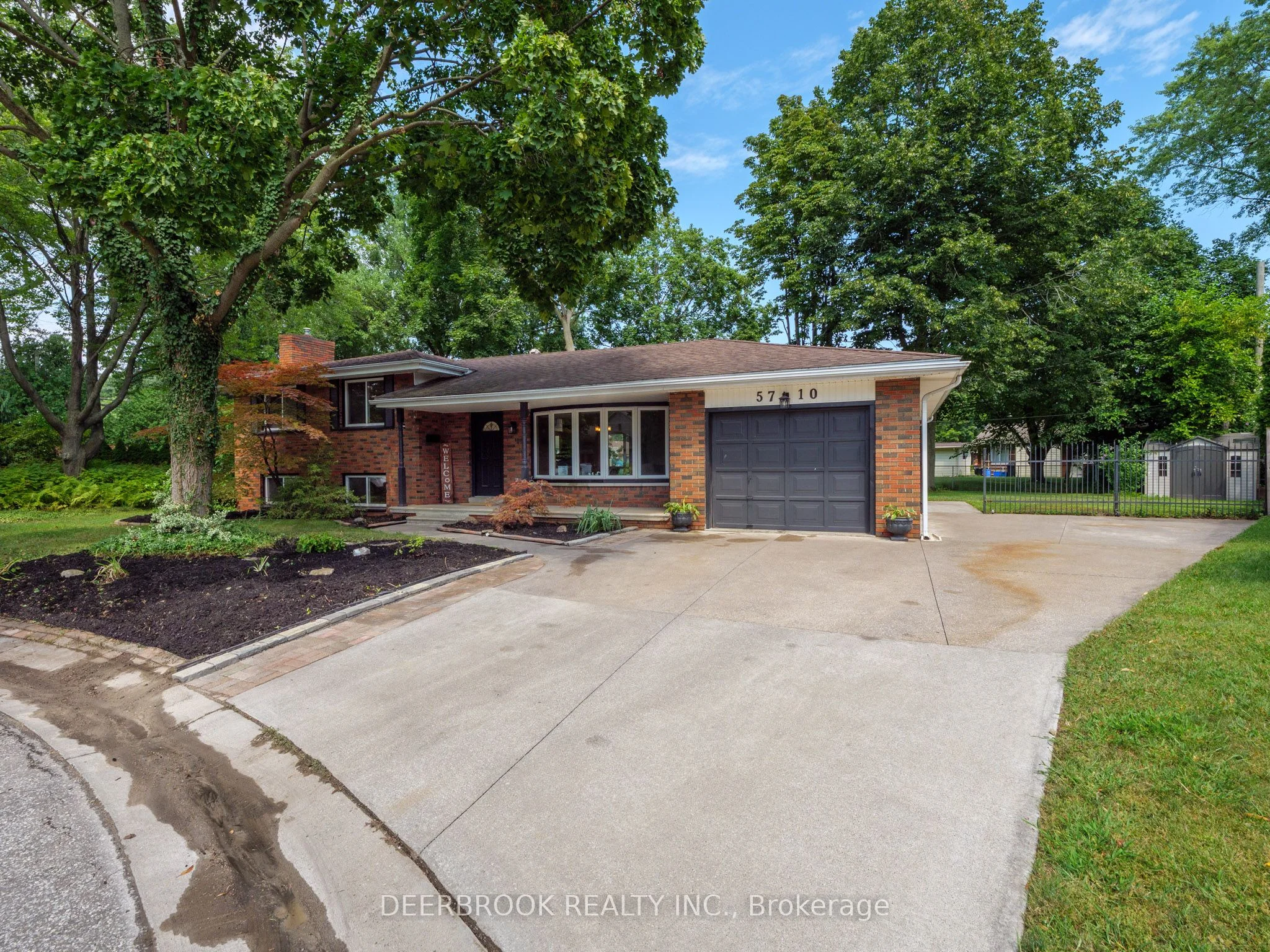 Detached in LaSalle