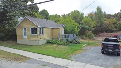 37 Parry Sound Road, Parry Sound, ON P2A 2M5