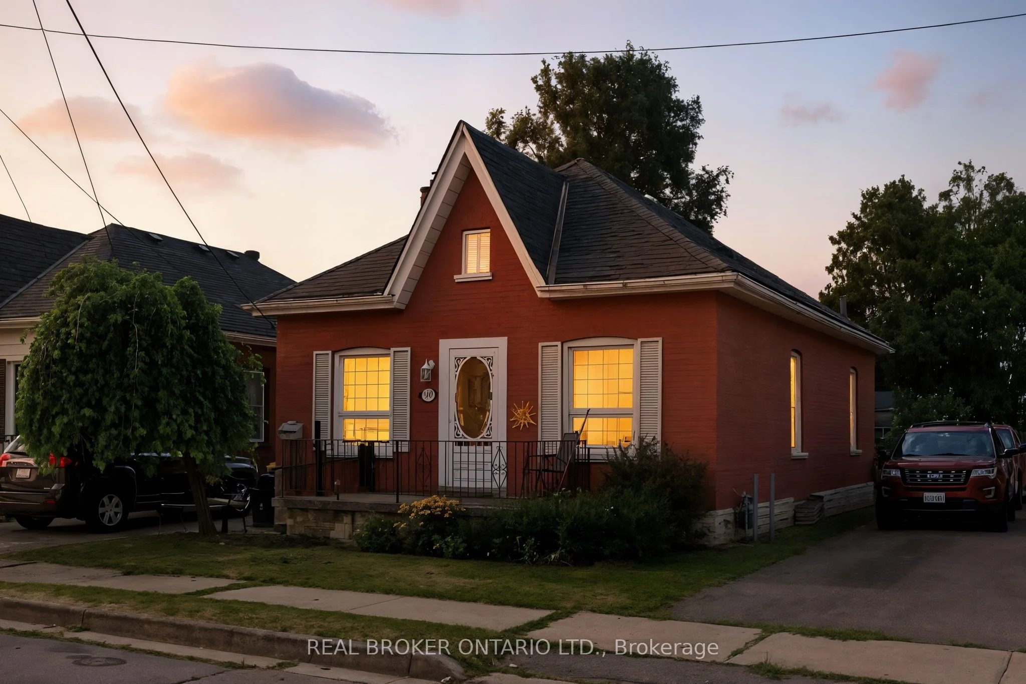 96 Aberdeen Avenue, Brantford, ON N3S 1S3