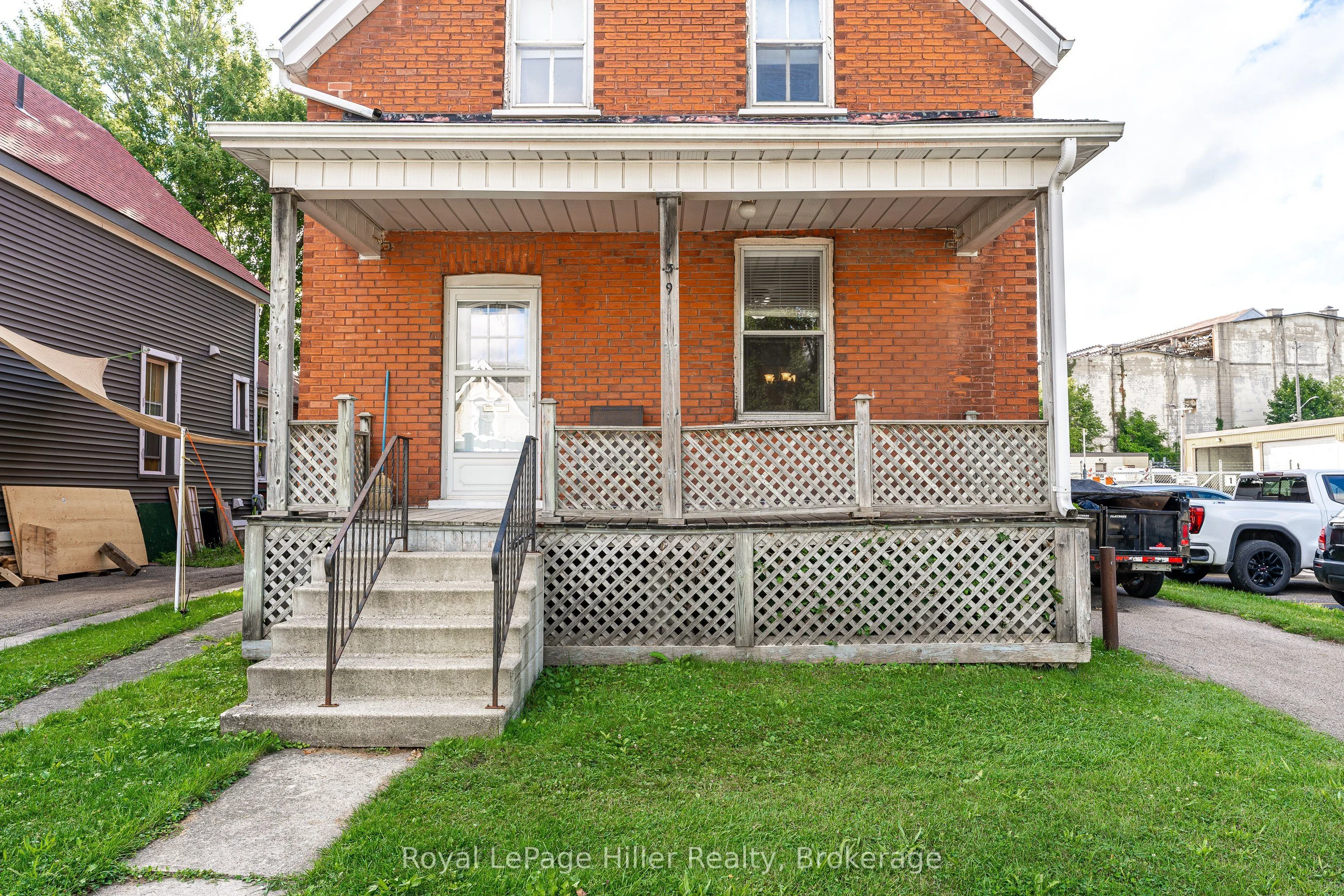 139 Wellington Street, Stratford, ON N5A 2L4