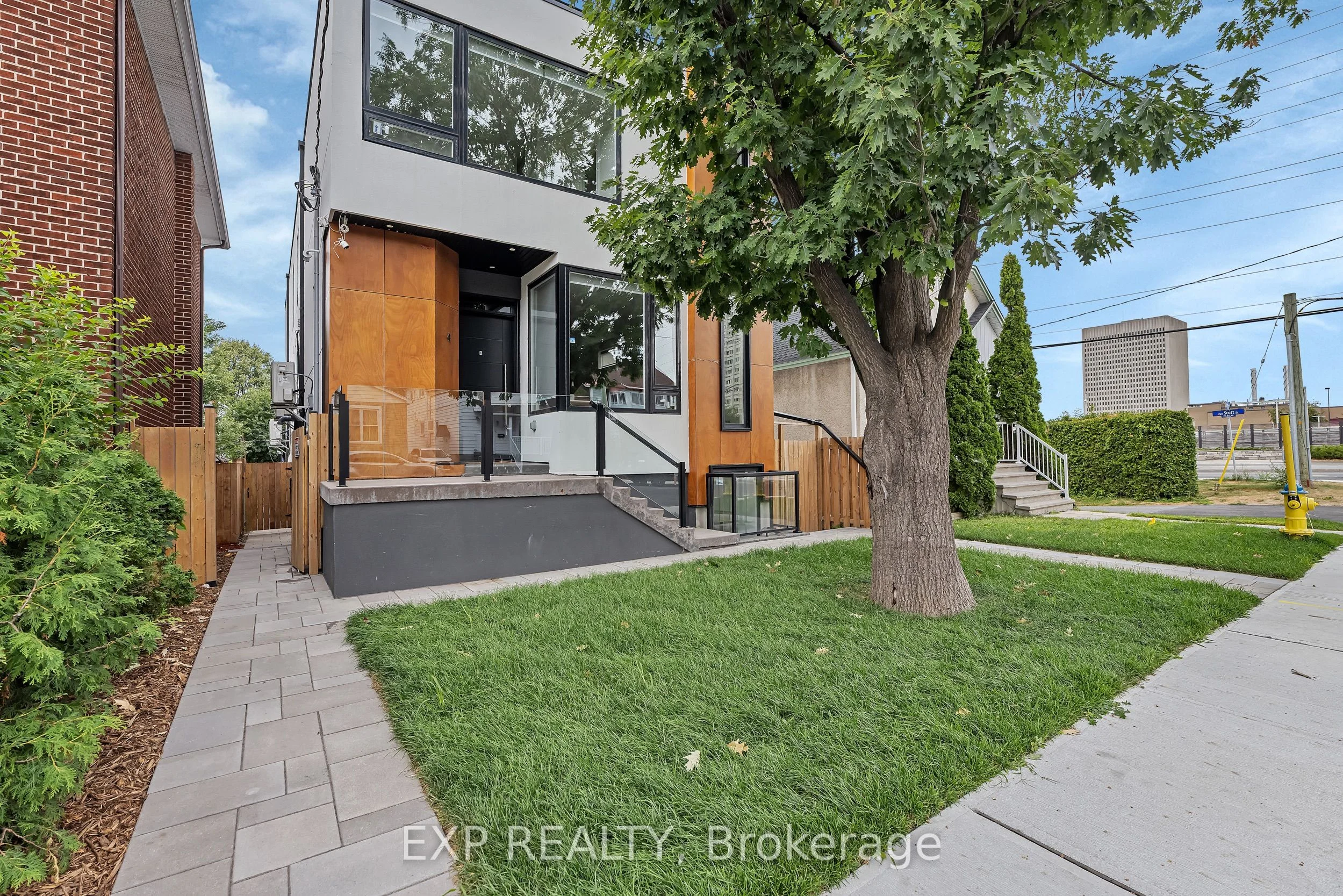 4A HURON Avenue N, Tunneys Pasture and Ottawa West, ON K1Y 0V9