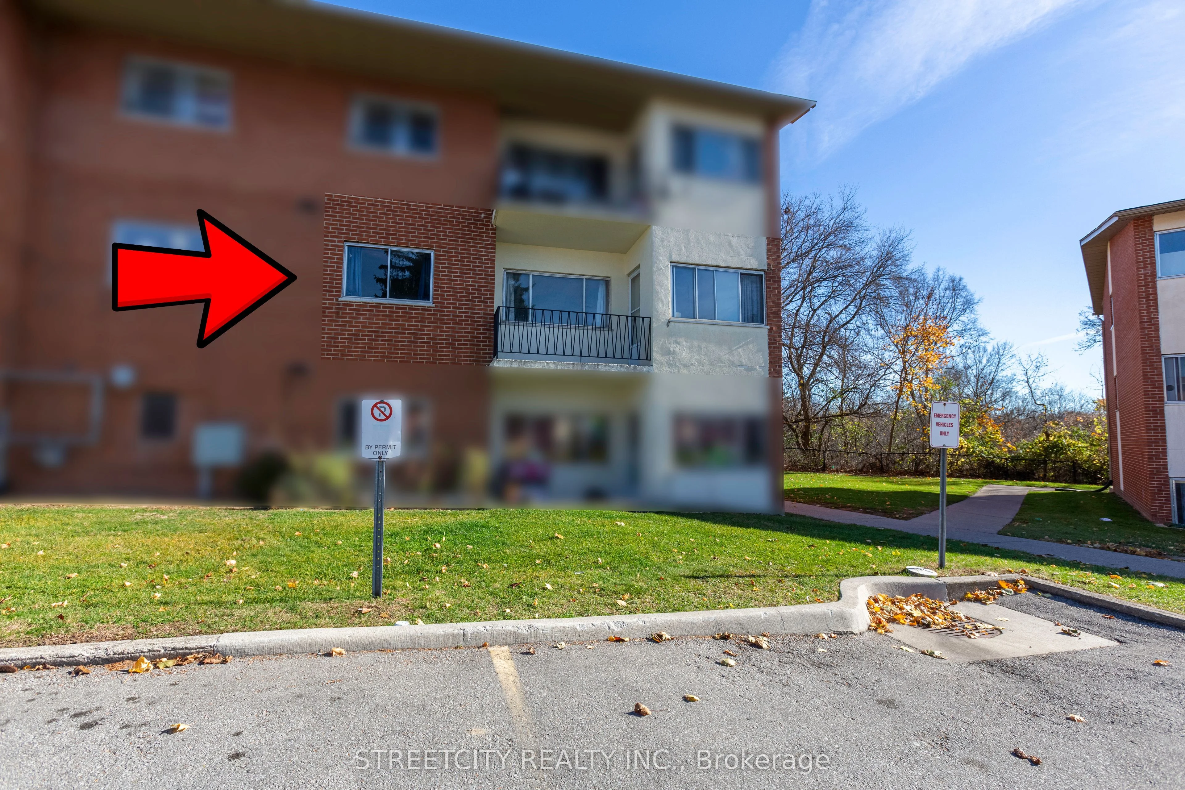 1172 HAMILTON Road 210, London East, ON N5W 1A9