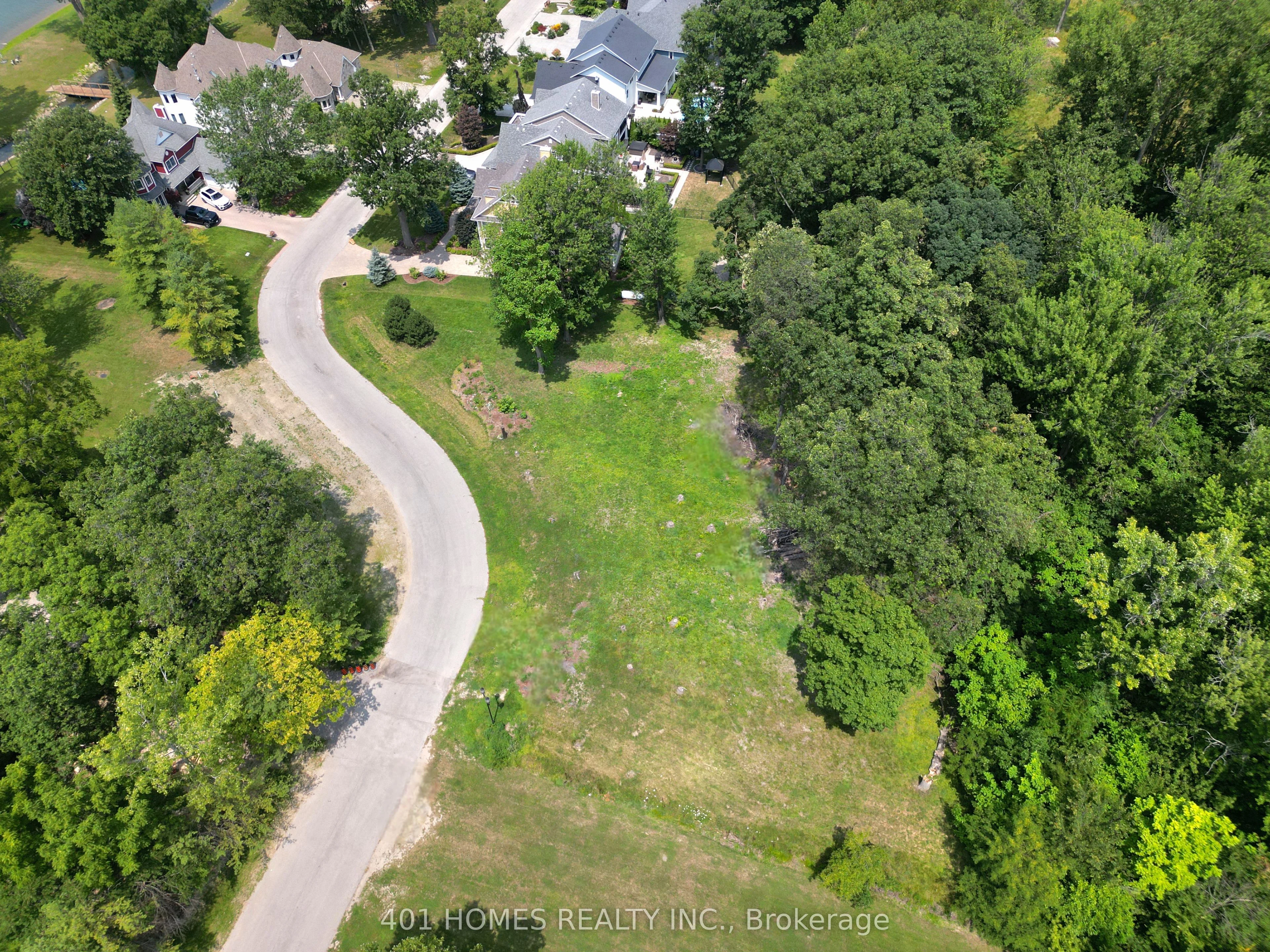 261 Crystal Bay Drive E, Amherstburg, ON N9V 4A6