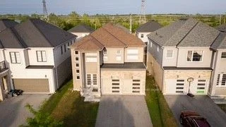 Detached in Welland