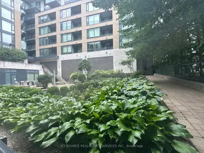 Condo Apartment in Westboro - Hampton Park