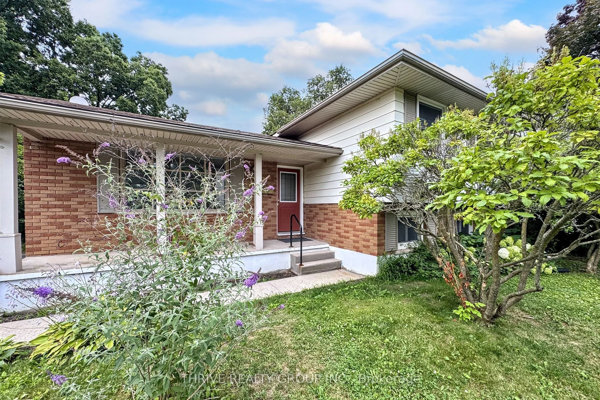 32 Rollscourt Gardens Lower, London North, ON N6G 1M1