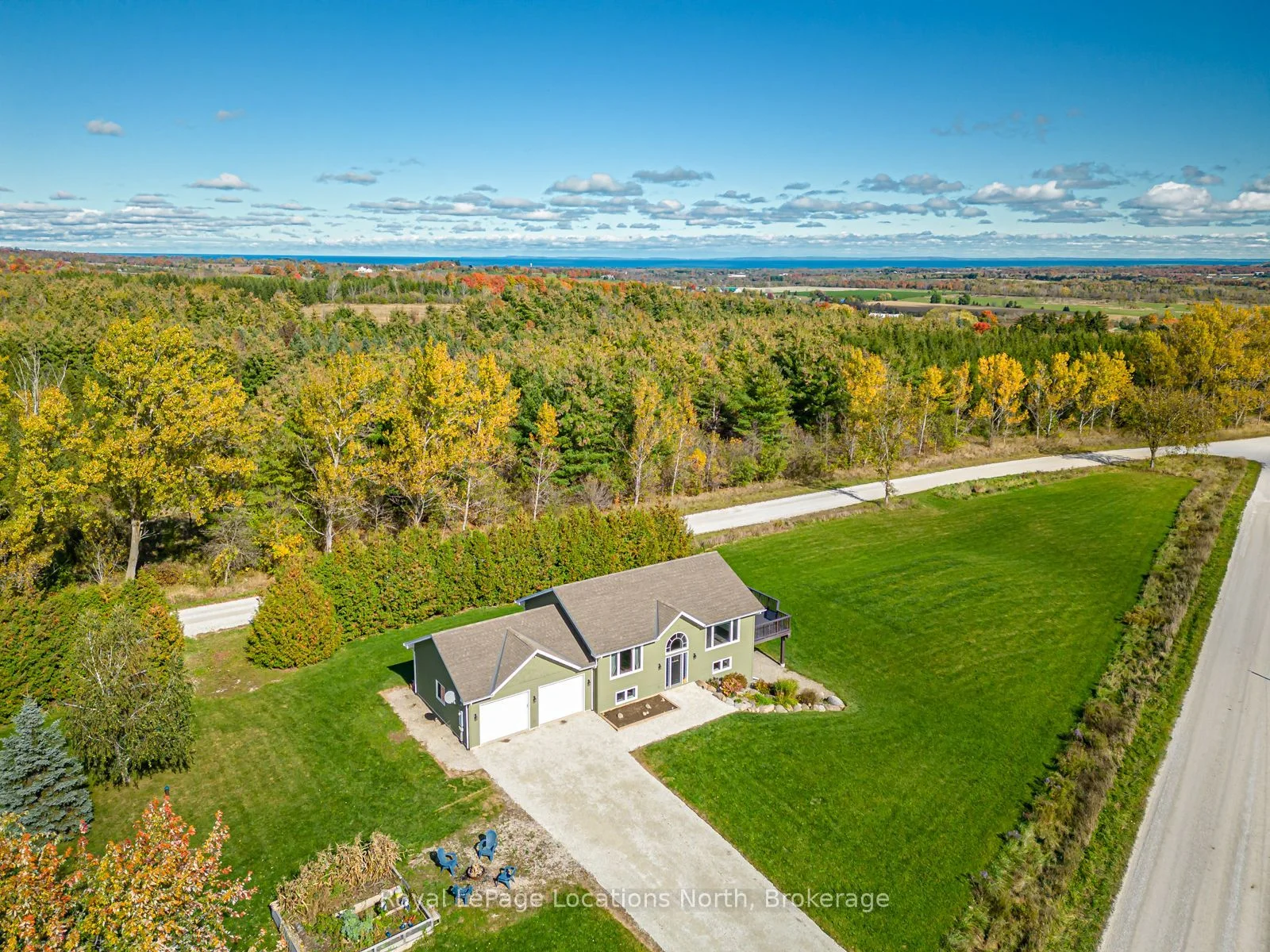 807151 25 Side Road, Grey Highlands, ON N0H 1N0