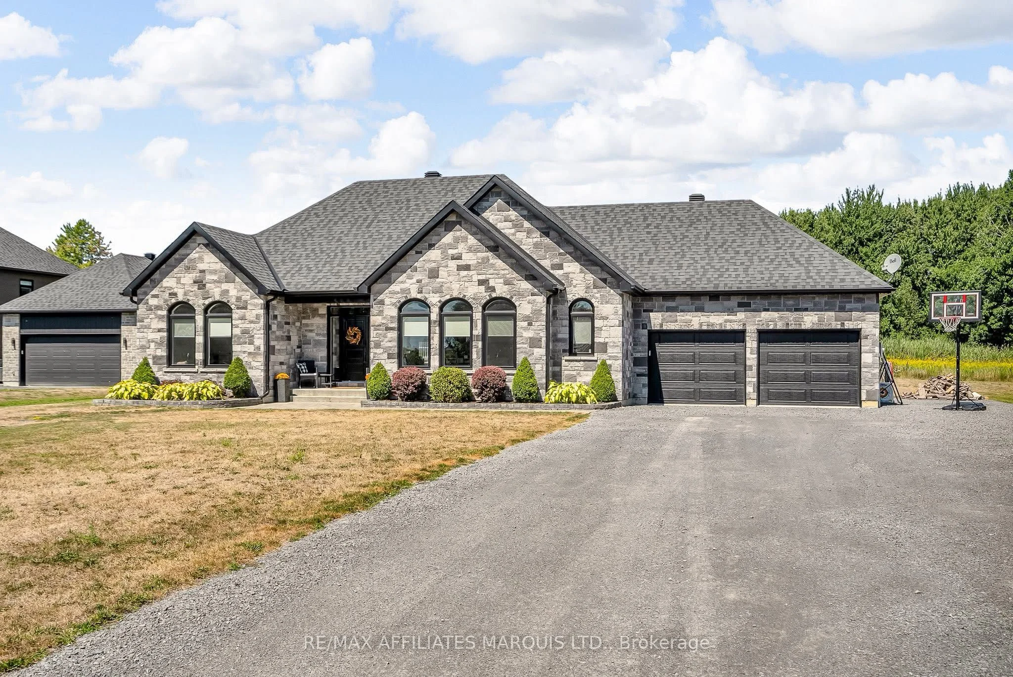 20531 Old Montreal Road, South Glengarry, ON K0C 2C0